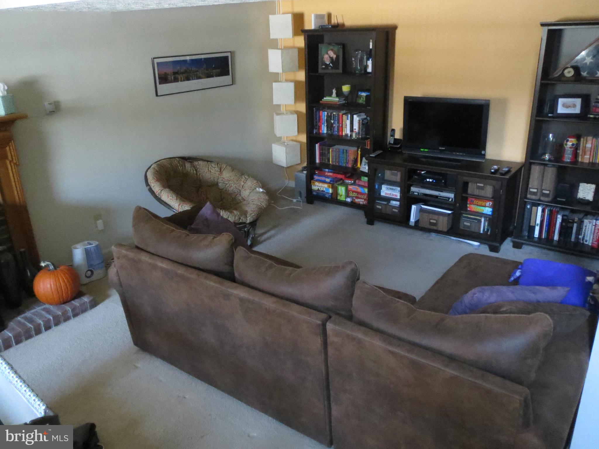 WOODLAND MANOR - Residential Lease