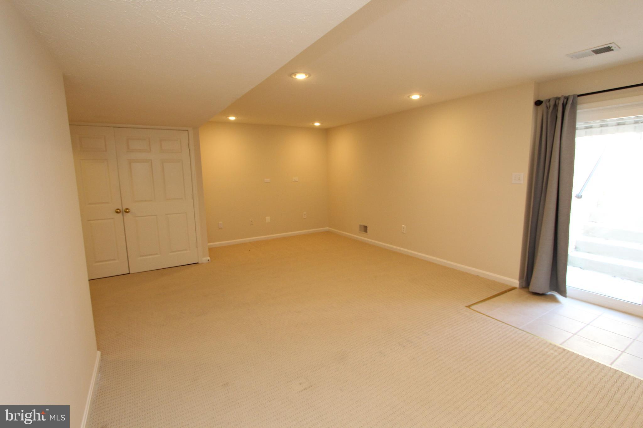 KINGSTOWNE - Residential