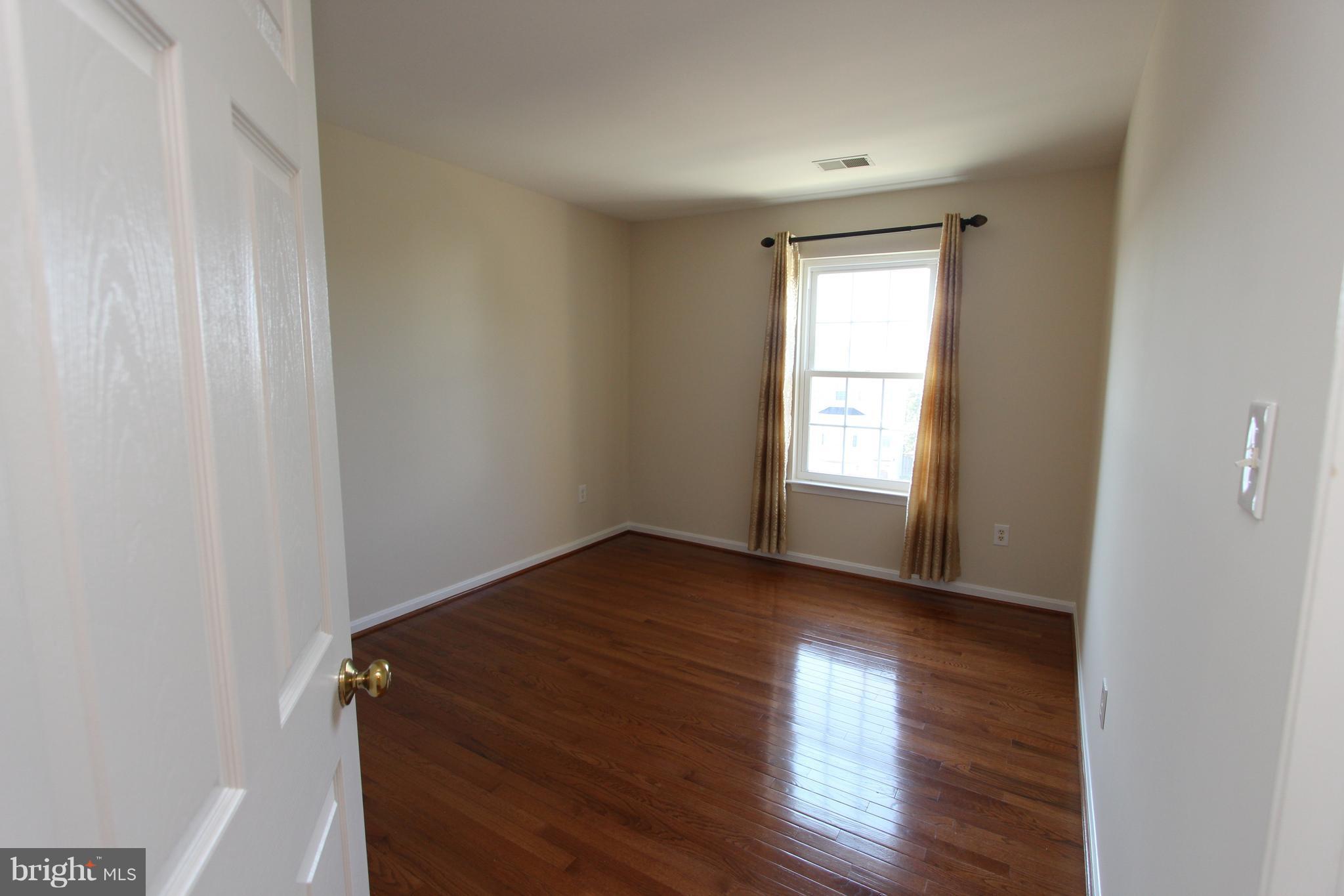 KINGSTOWNE - Residential