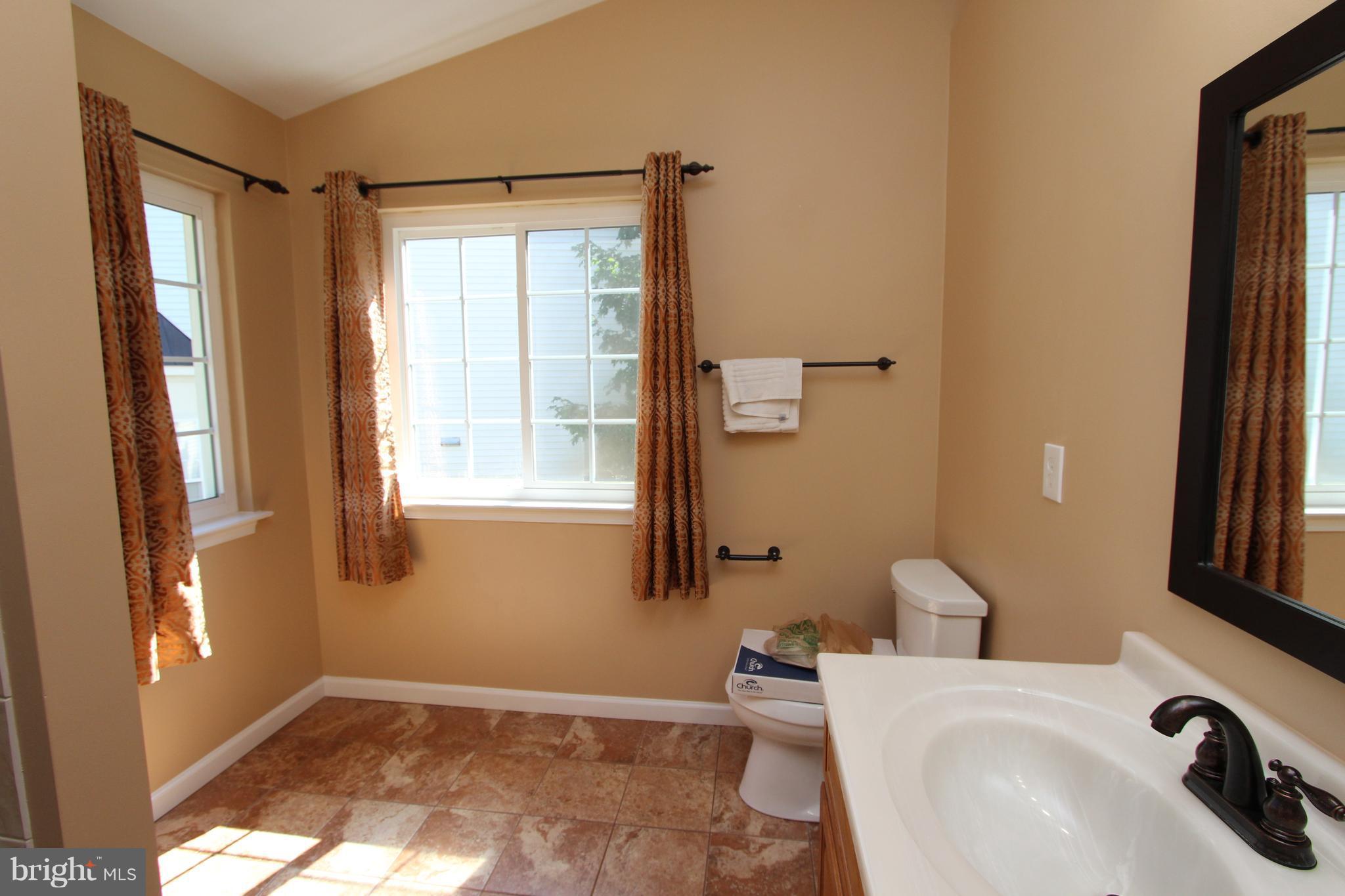 KINGSTOWNE - Residential