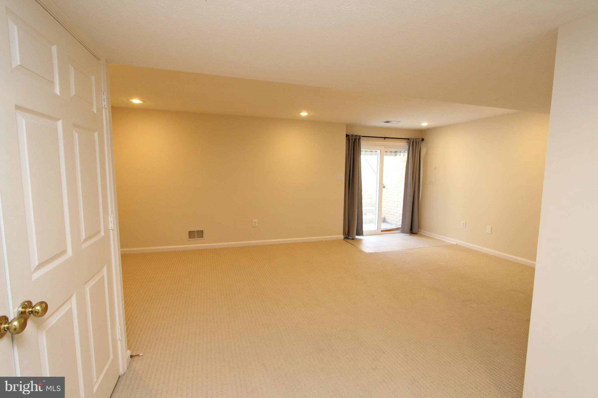 KINGSTOWNE - Residential