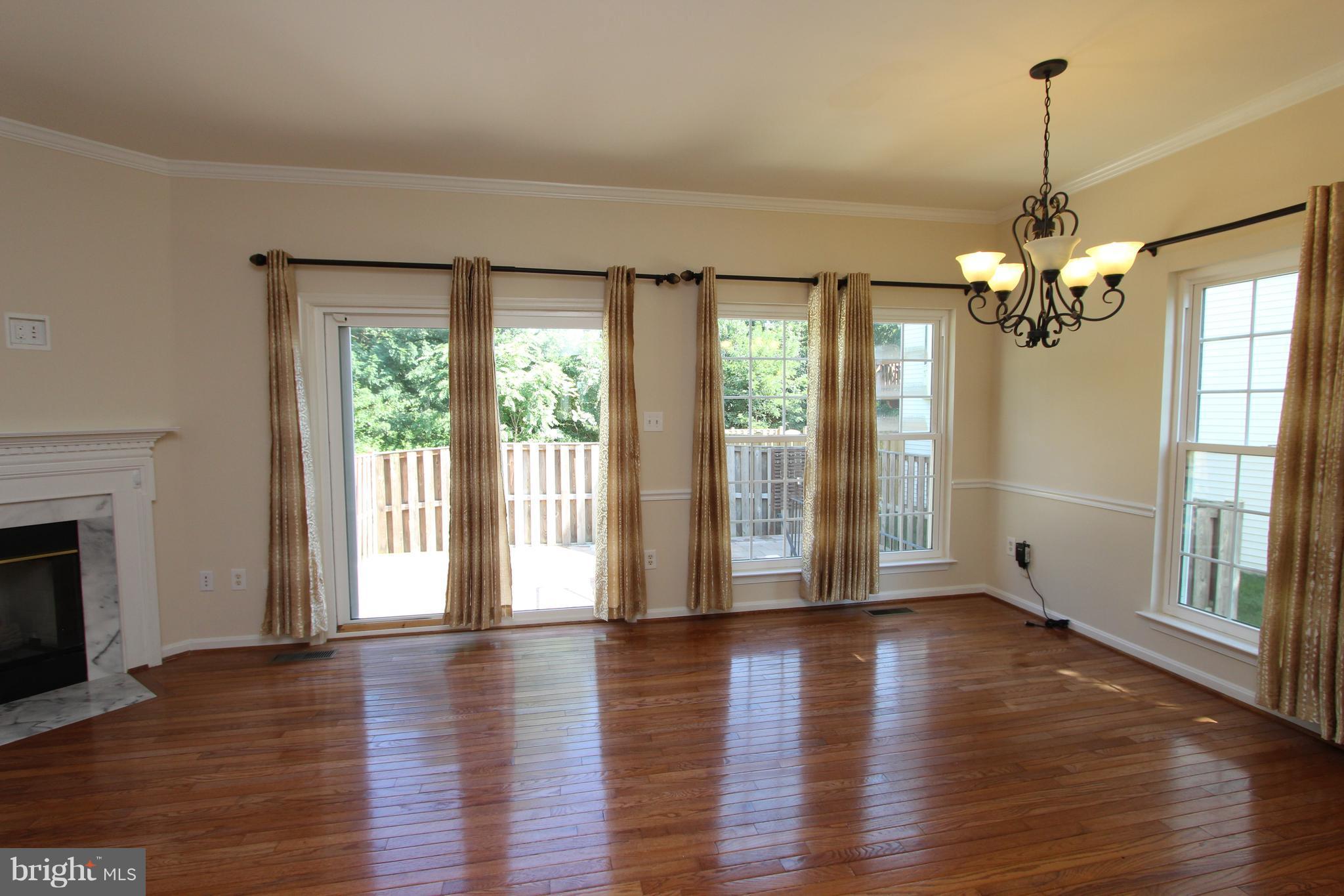 KINGSTOWNE - Residential