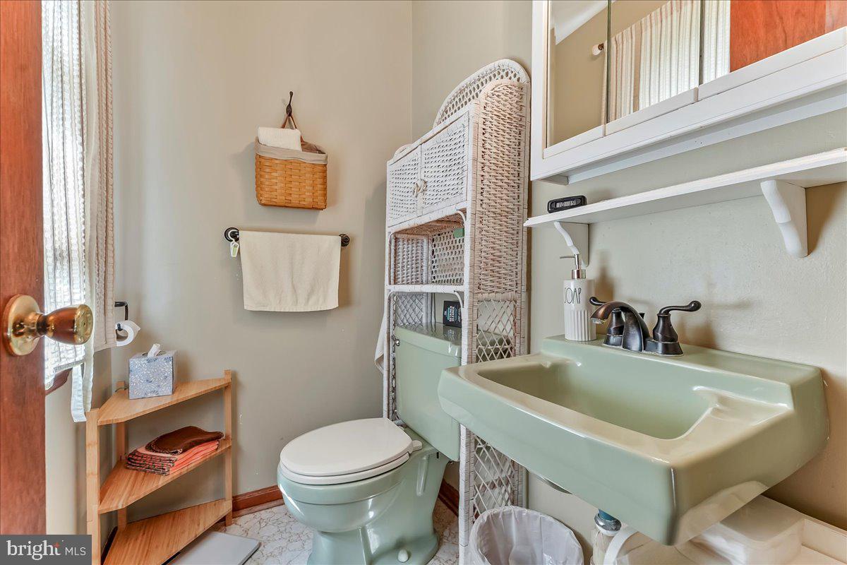 FOX KNOLL - Residential