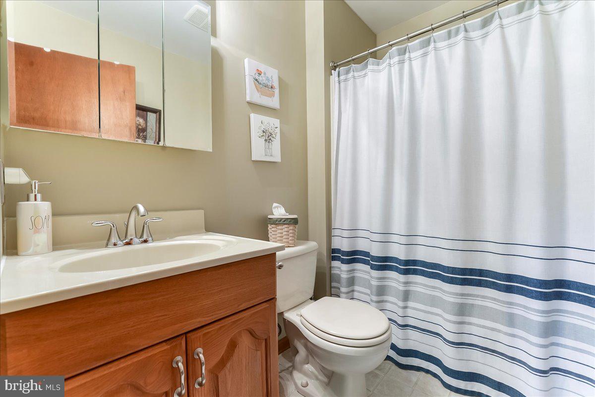 FOX KNOLL - Residential