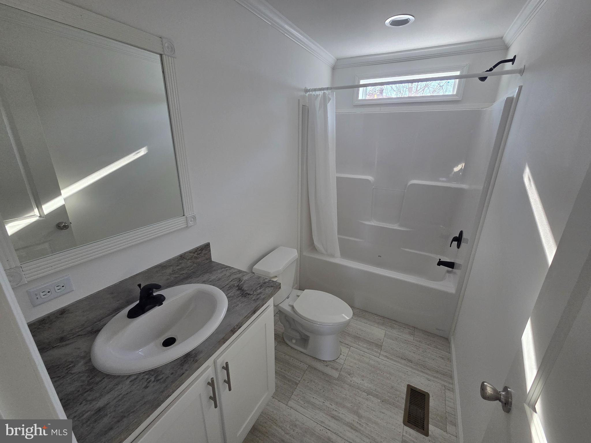 MELODYLAKESCNTRYCLUB - Residential