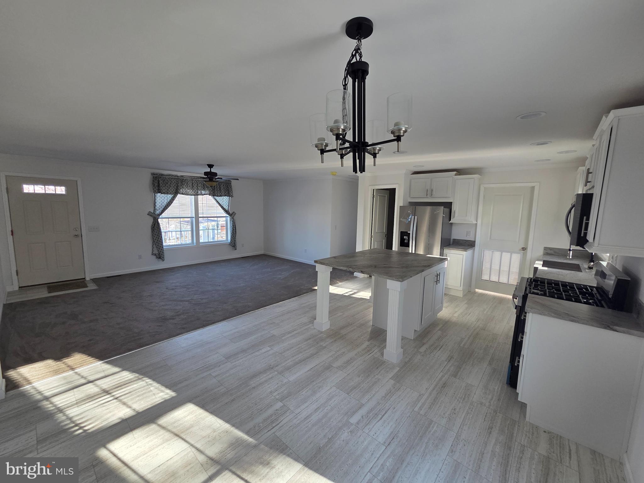 MELODYLAKESCNTRYCLUB - Residential