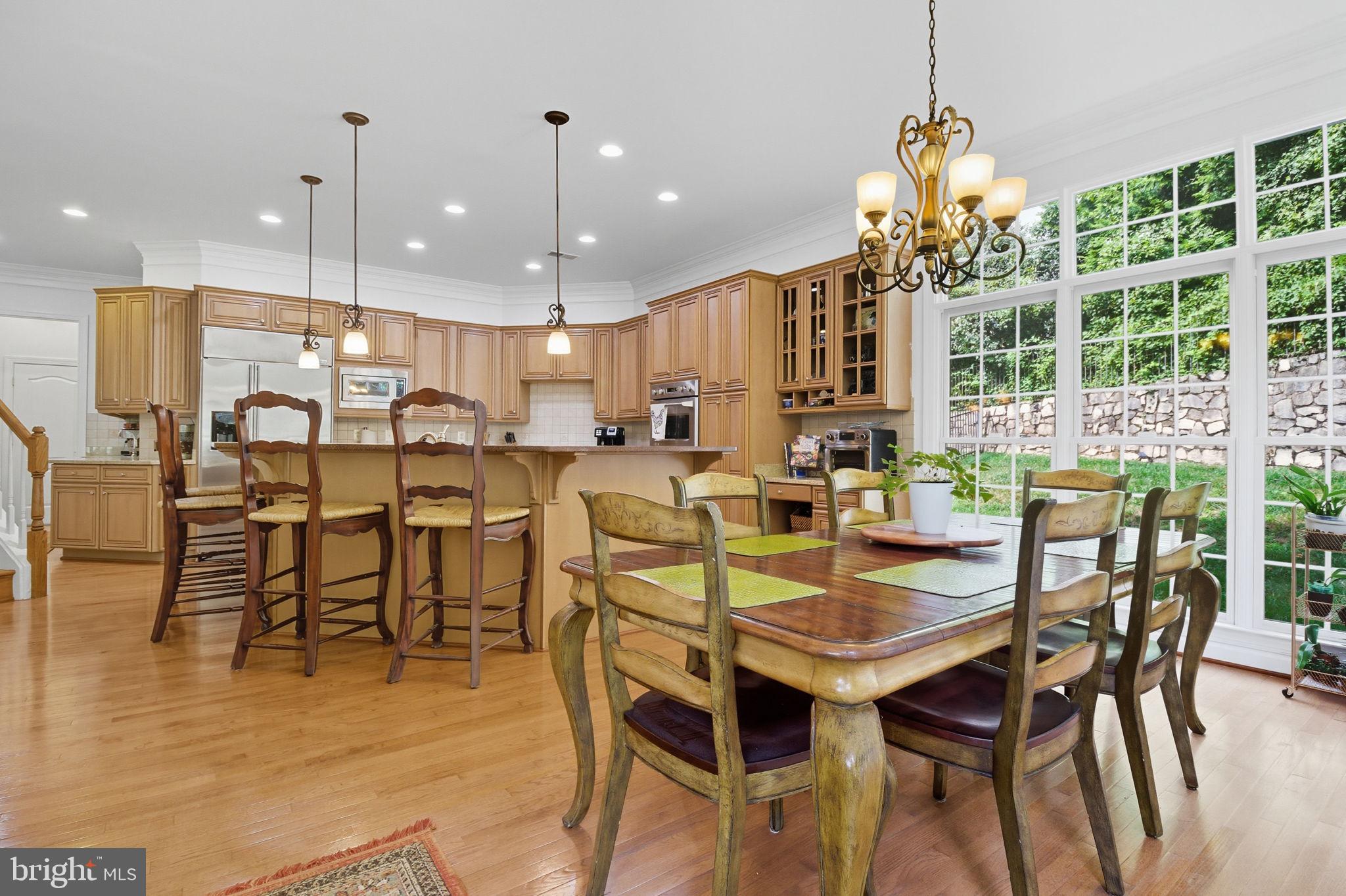 LAKE BARCROFT CLOISTERS - Residential