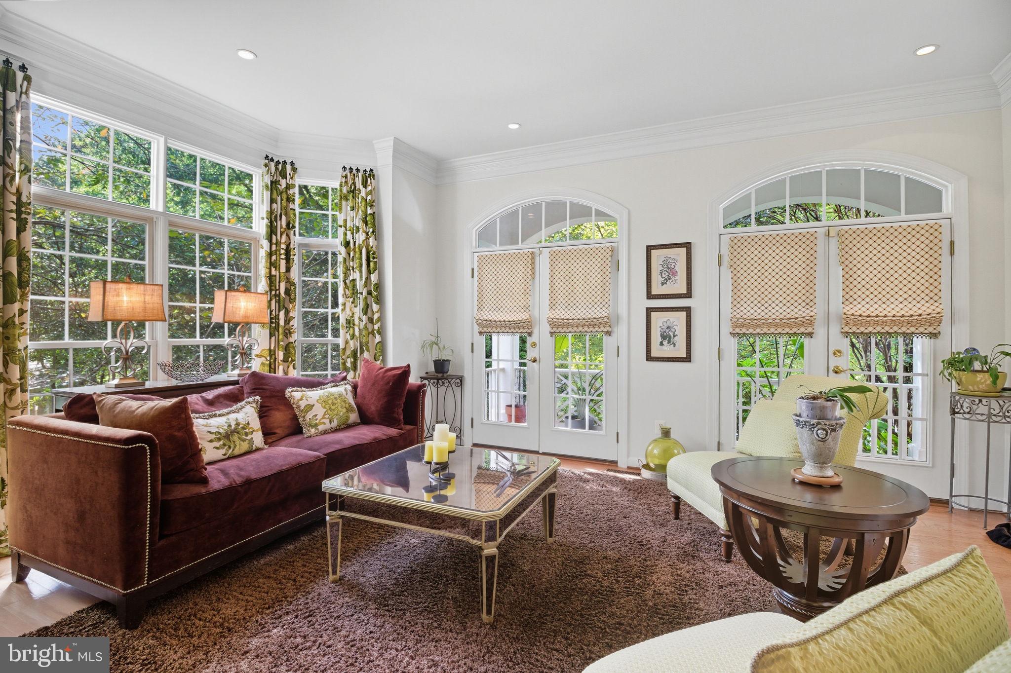 LAKE BARCROFT CLOISTERS - Residential