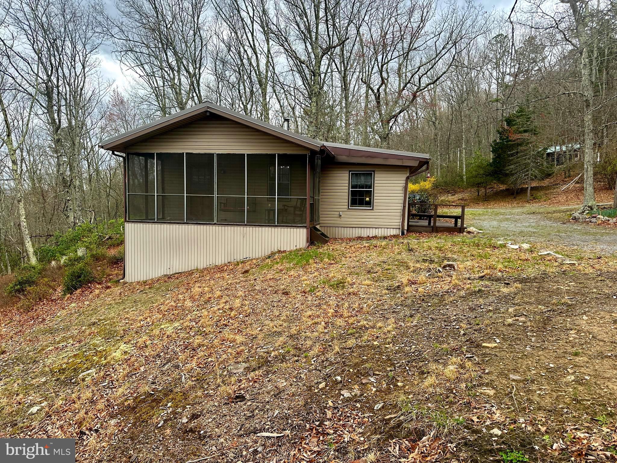 1402 HIGH VALLEY DRIVE