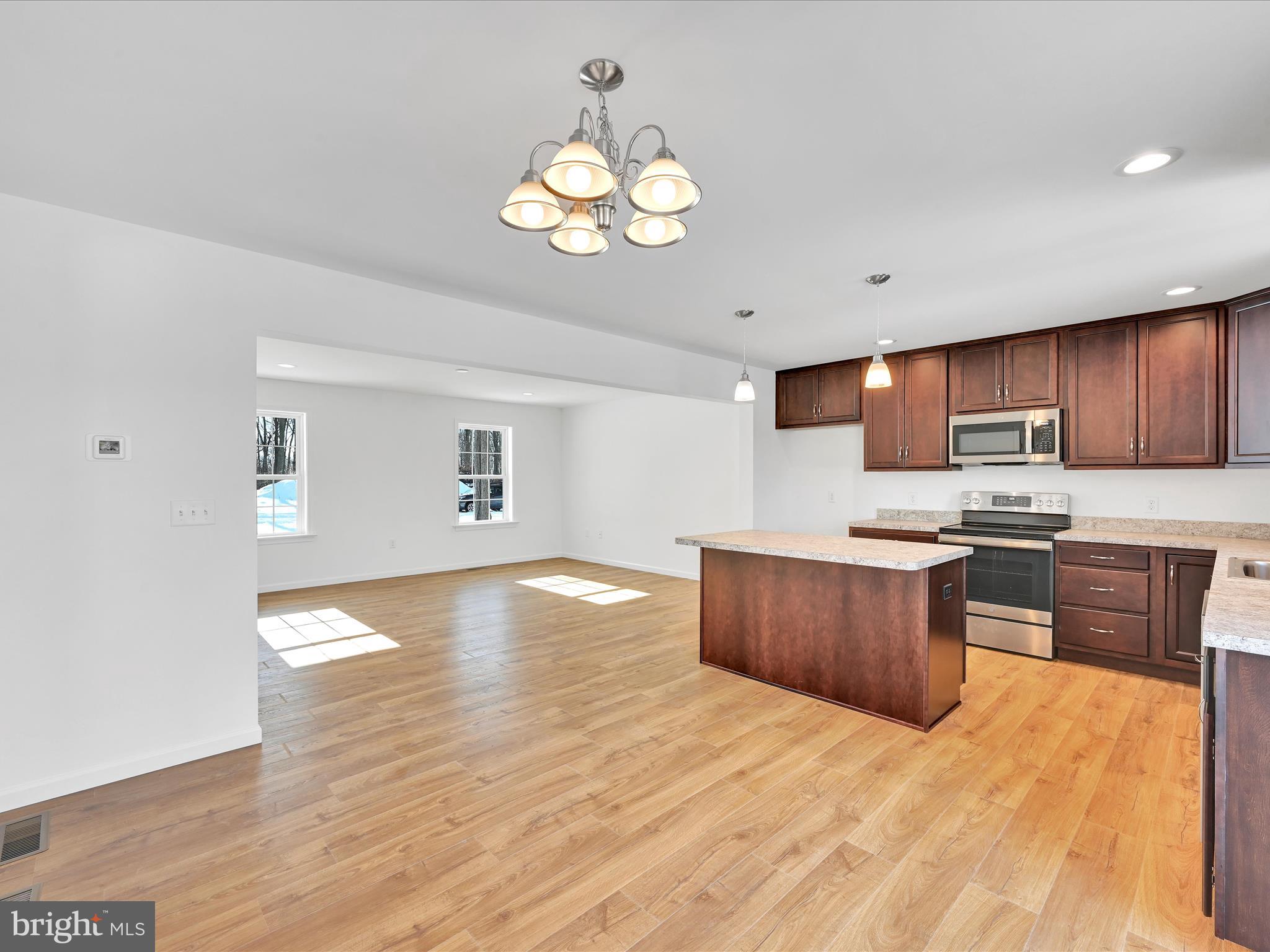 GREENWOOD FOREST - Residential