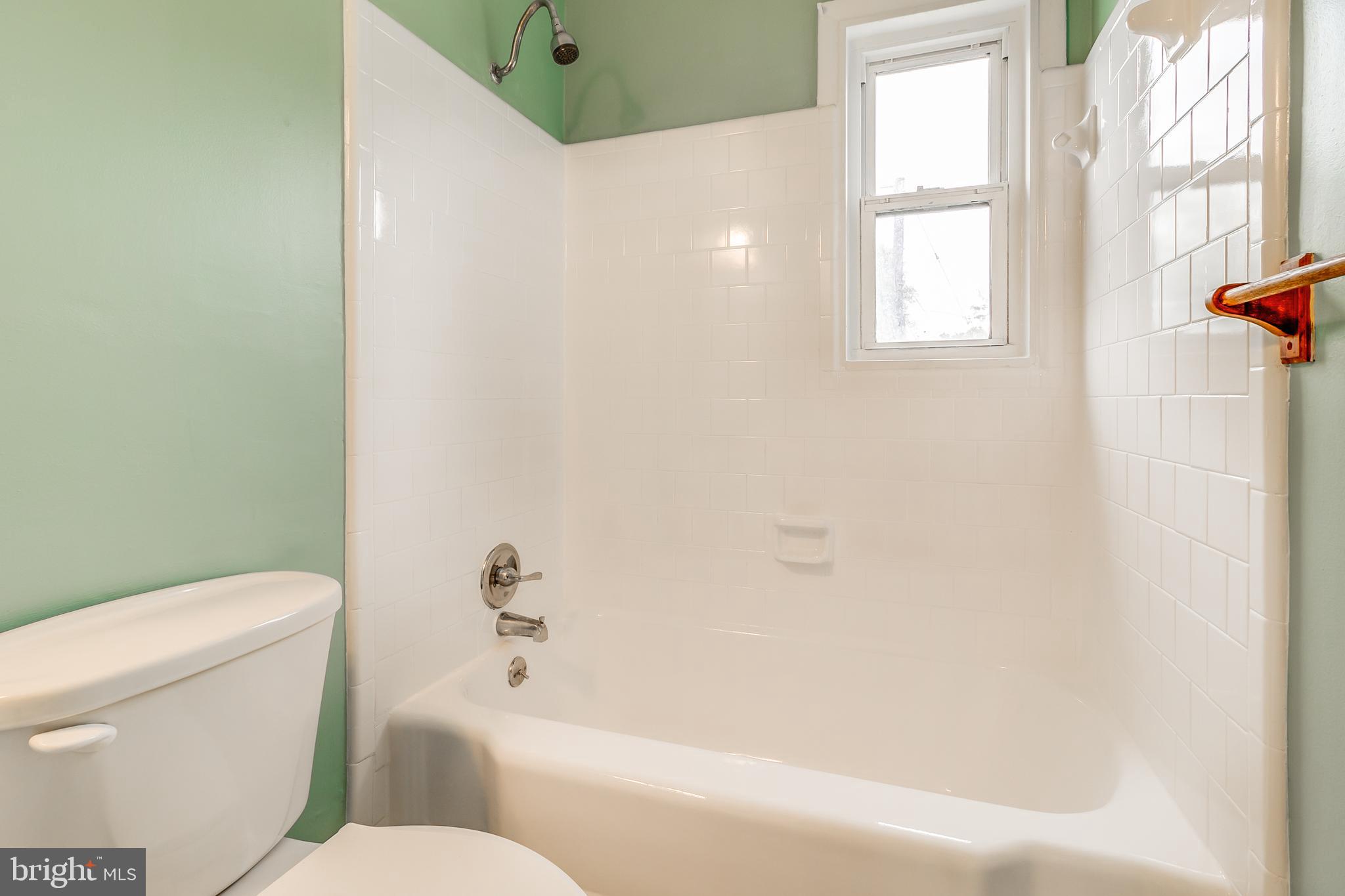 LYNBROOK - Residential