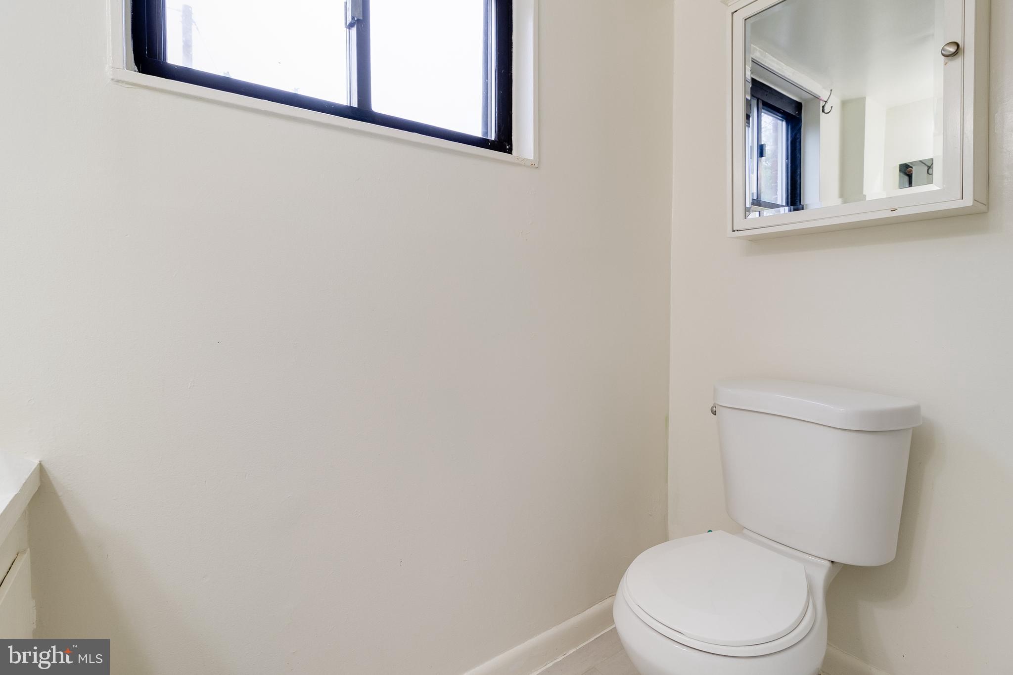 LYNBROOK - Residential