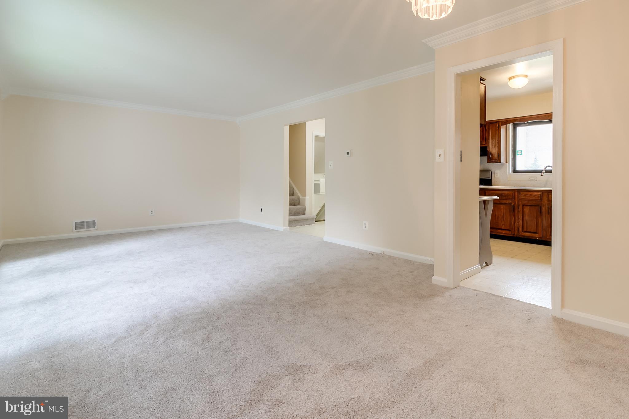 LYNBROOK - Residential