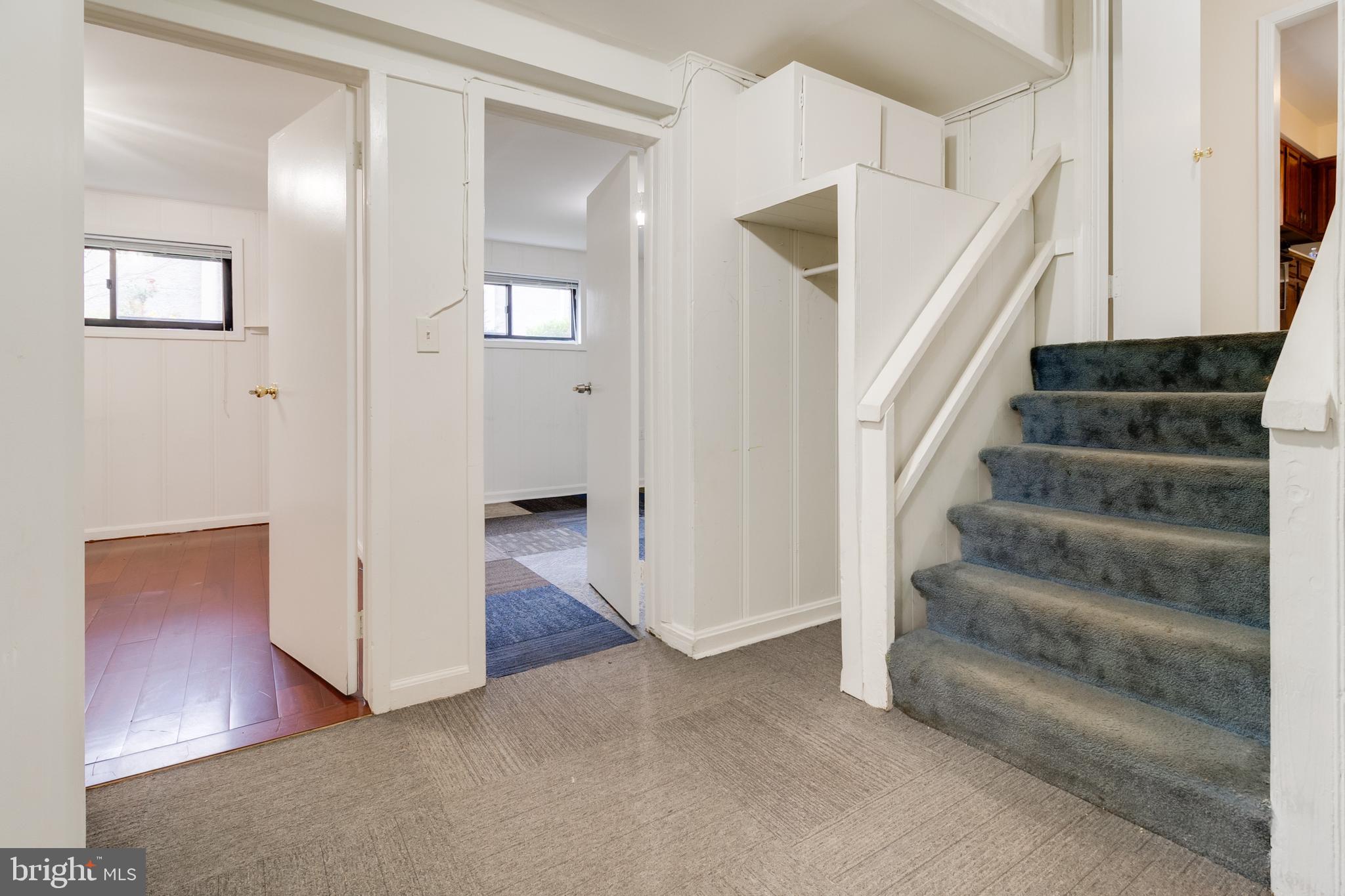 LYNBROOK - Residential