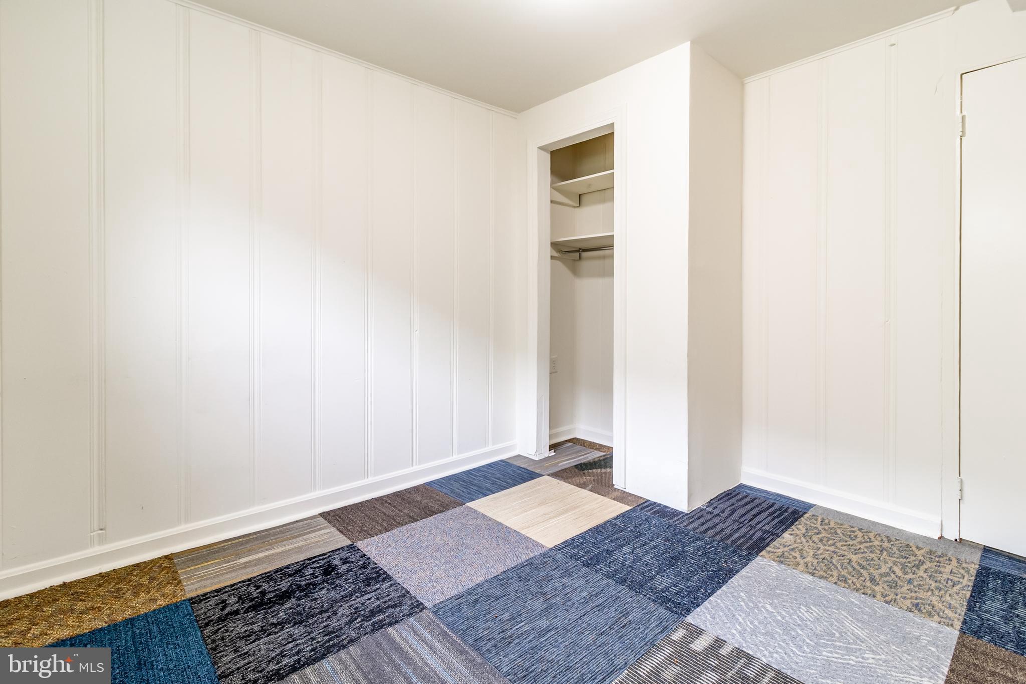 LYNBROOK - Residential