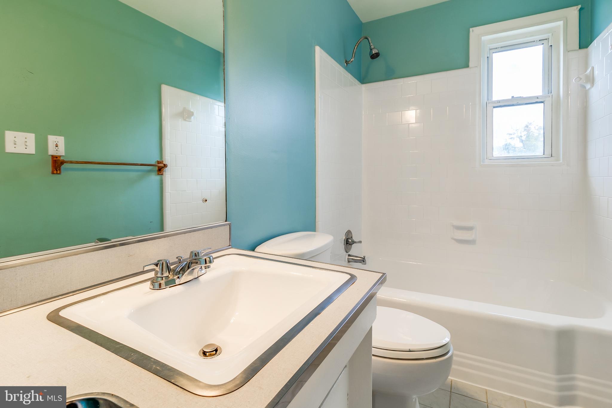 LYNBROOK - Residential