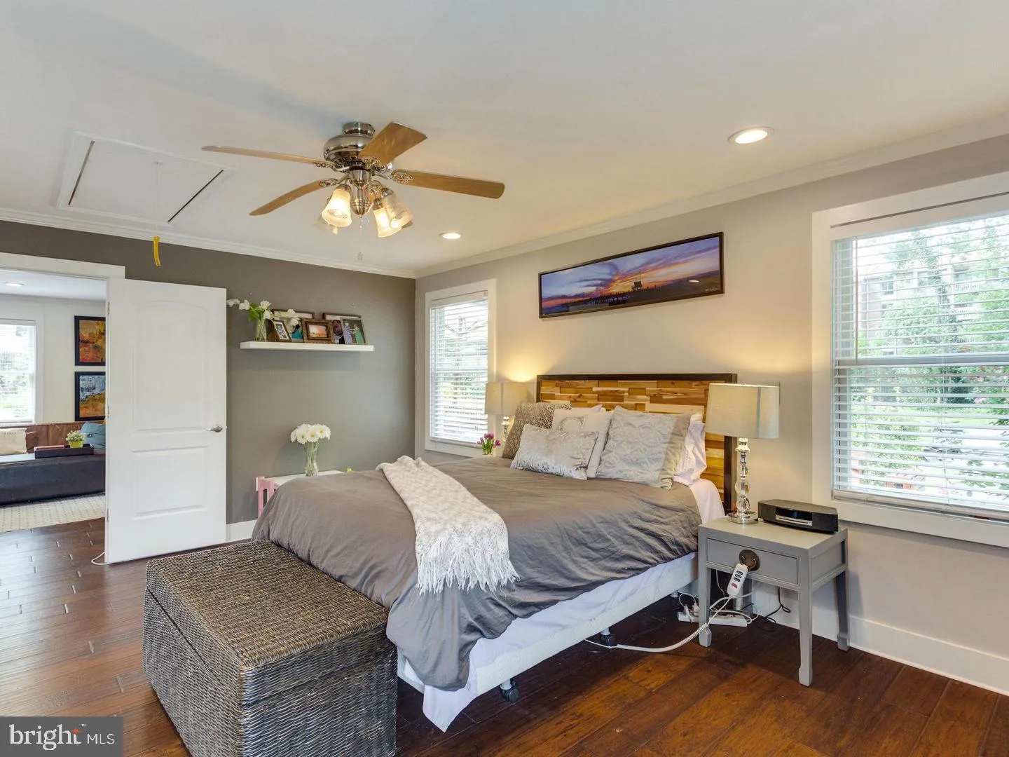 Falls Church, Virginia 22043, United States, 4 Bedrooms Bedrooms, ,3 BathroomsBathrooms,Residential,Pending,80713