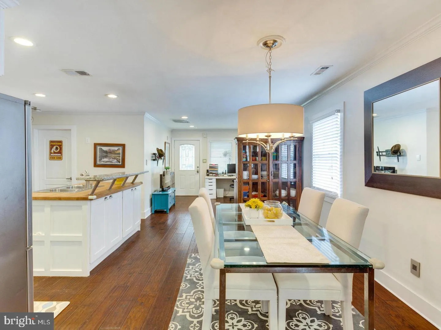 Falls Church, Virginia 22043, United States, 4 Bedrooms Bedrooms, ,3 BathroomsBathrooms,Residential,Pending,80713