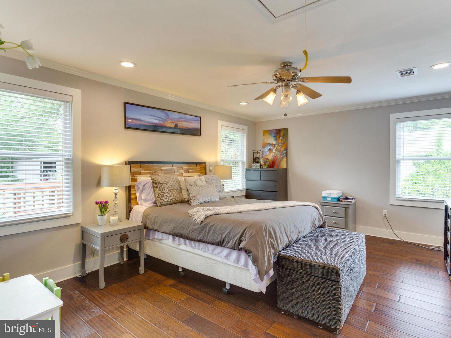 PIMMIT HILLS - Residential Lease