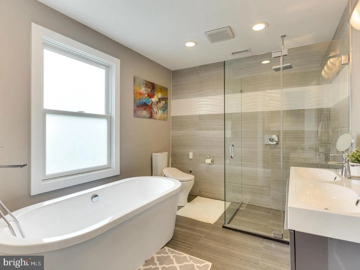 Falls Church, Virginia 22043, United States, 4 Bedrooms Bedrooms, ,3 BathroomsBathrooms,Residential,Pending,80713