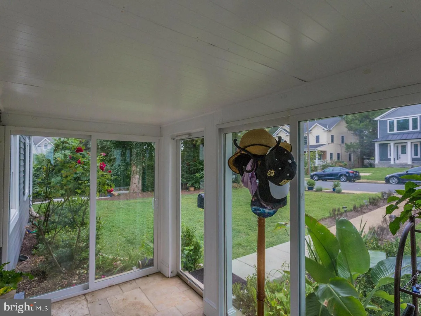 Falls Church, Virginia 22043, United States, 4 Bedrooms Bedrooms, ,3 BathroomsBathrooms,Residential,Pending,80713