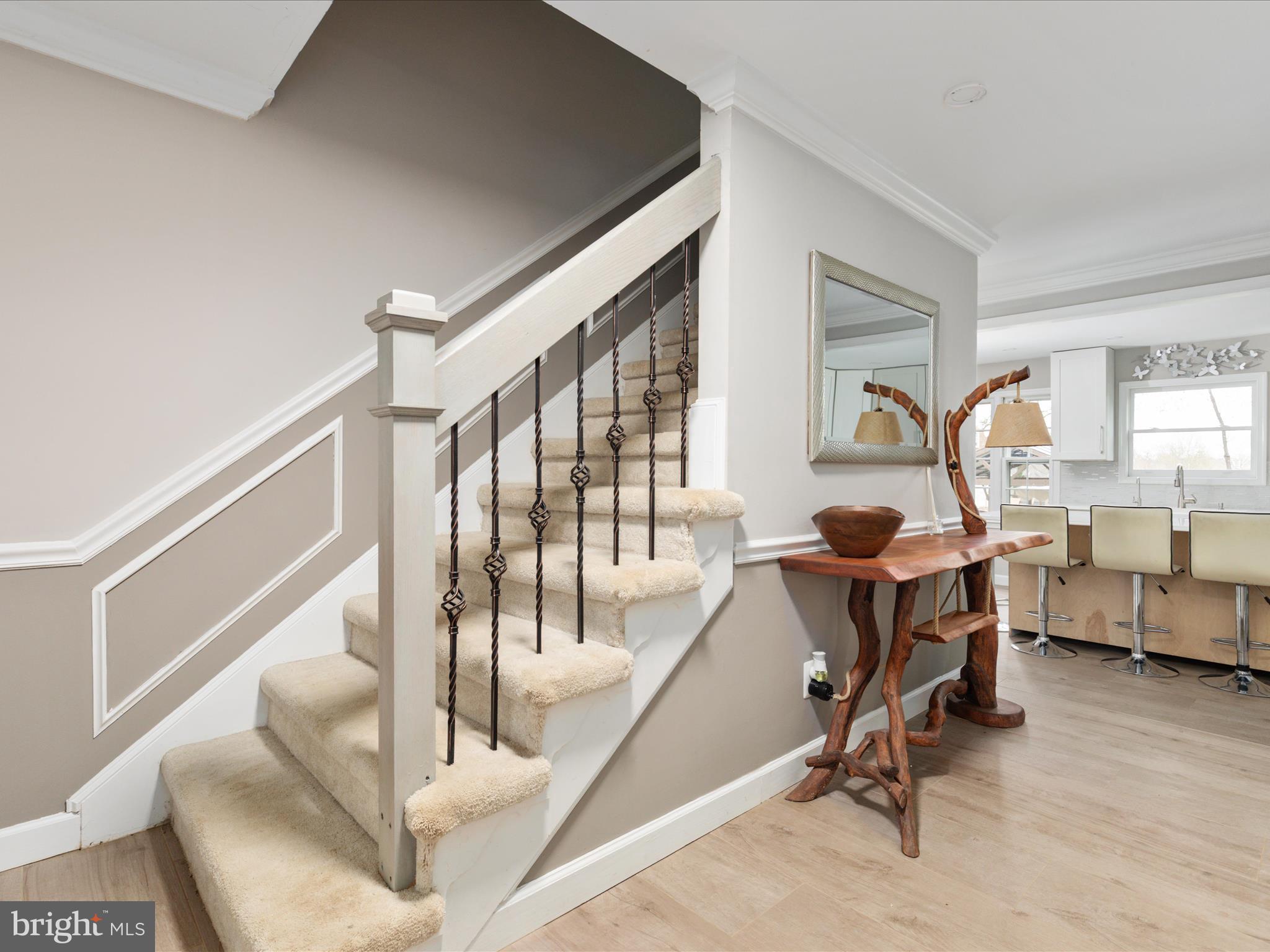 60 N TAVENNER LANE