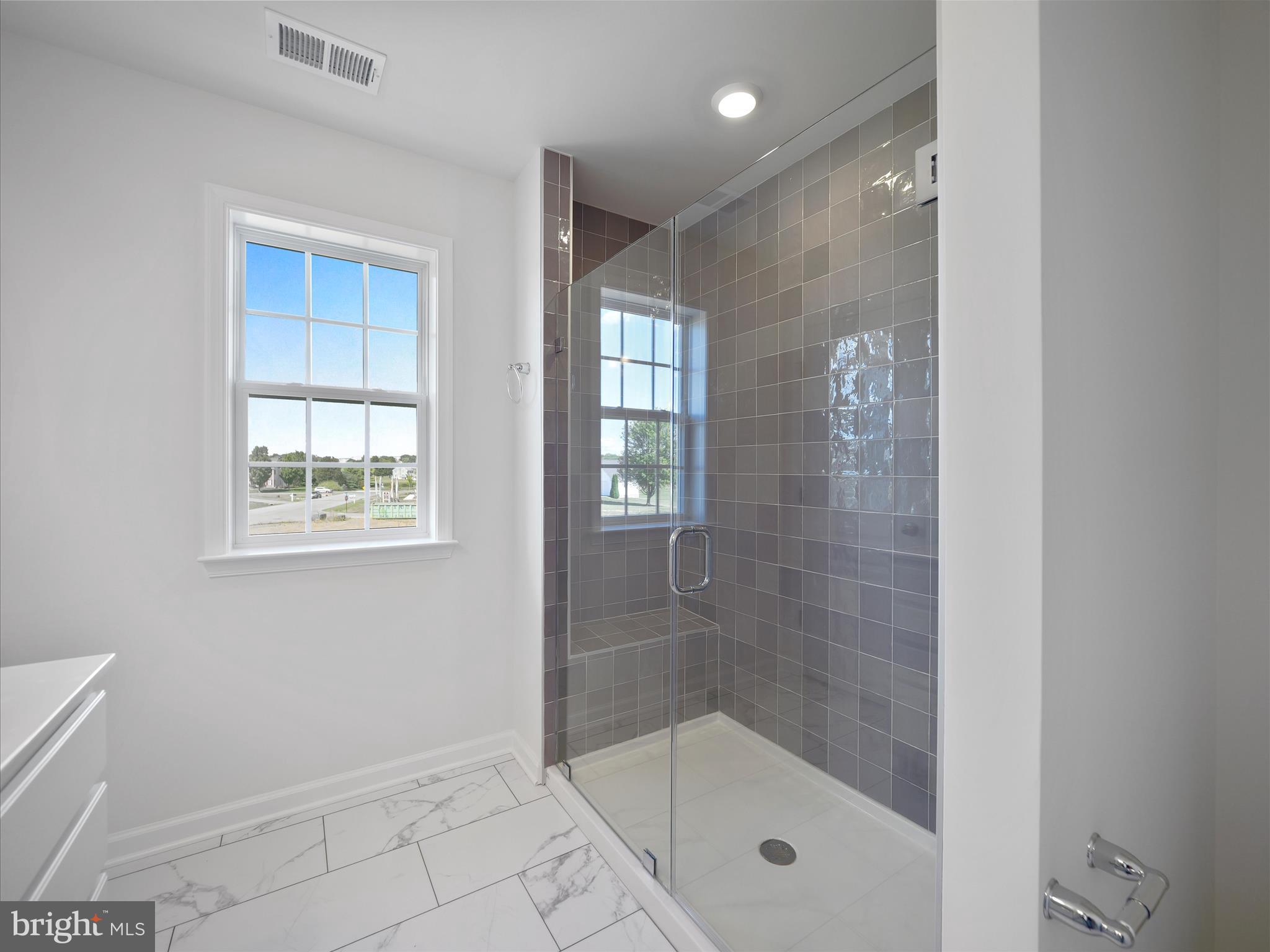 PARADISE HEIGHTS - Residential