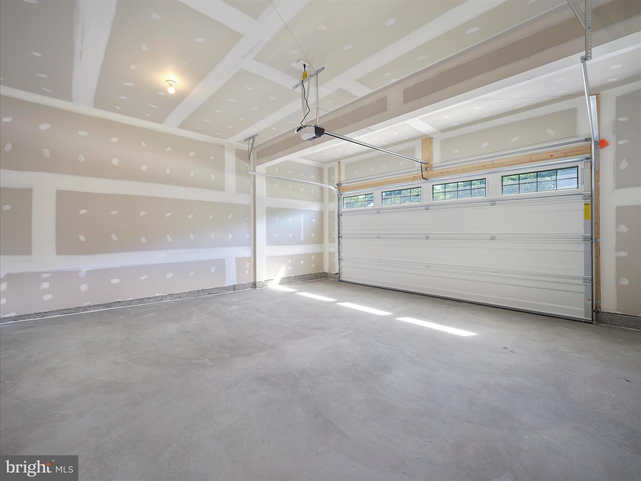 PARADISE HEIGHTS - Residential