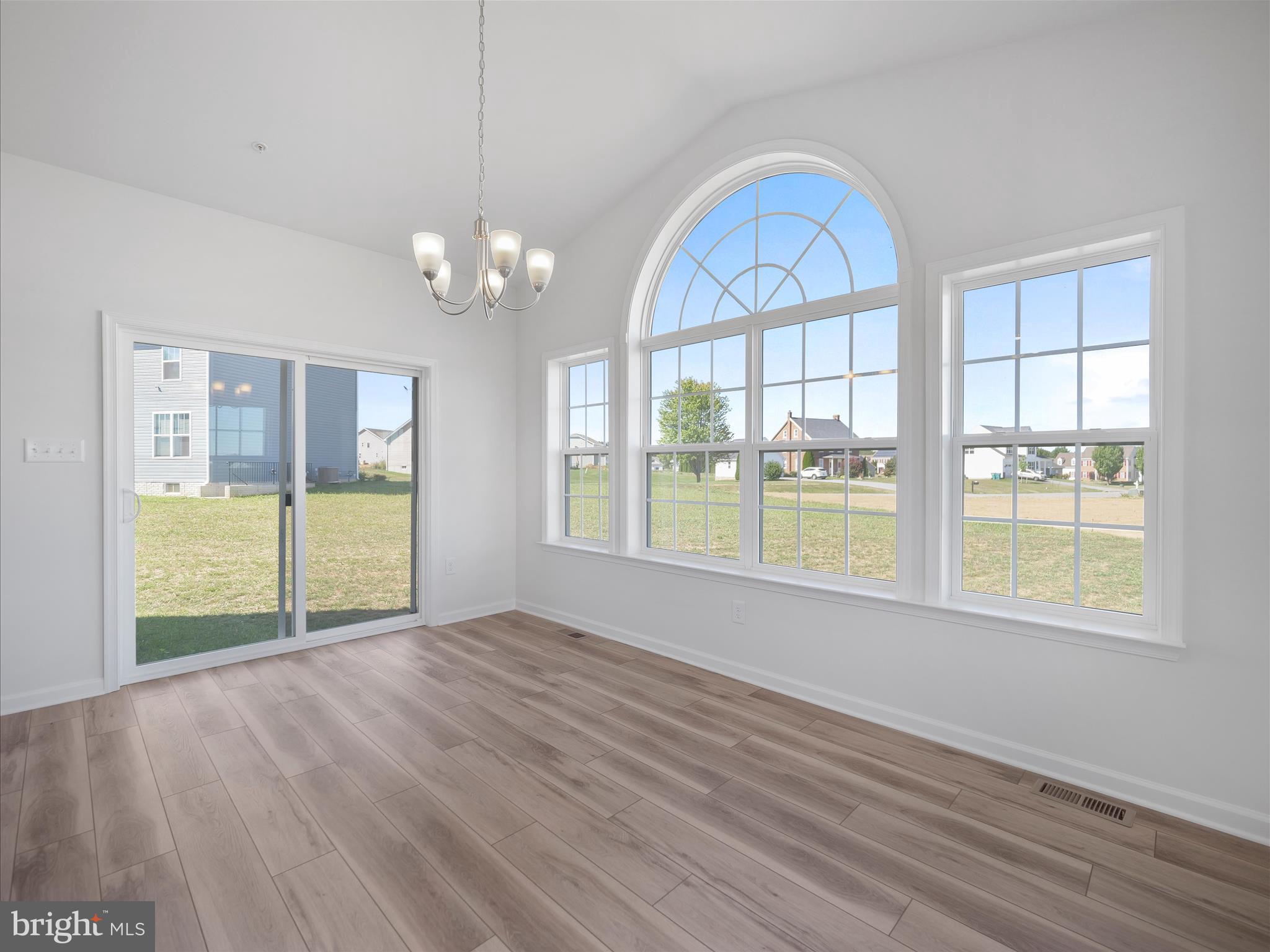 PARADISE HEIGHTS - Residential