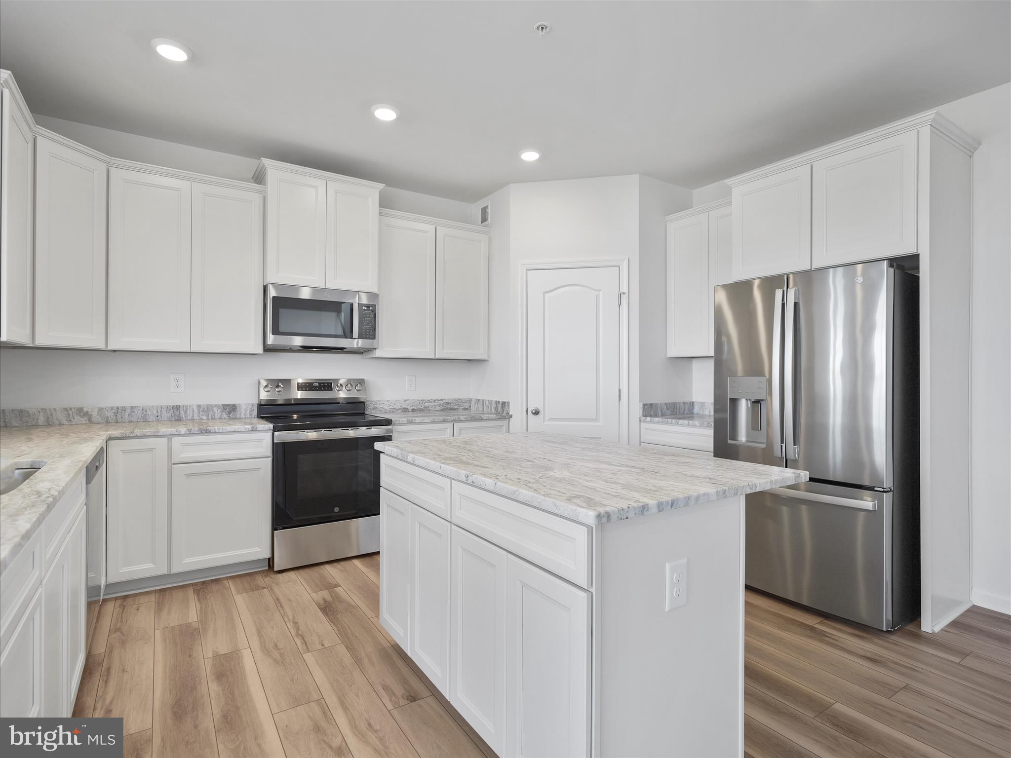 PARADISE HEIGHTS - Residential