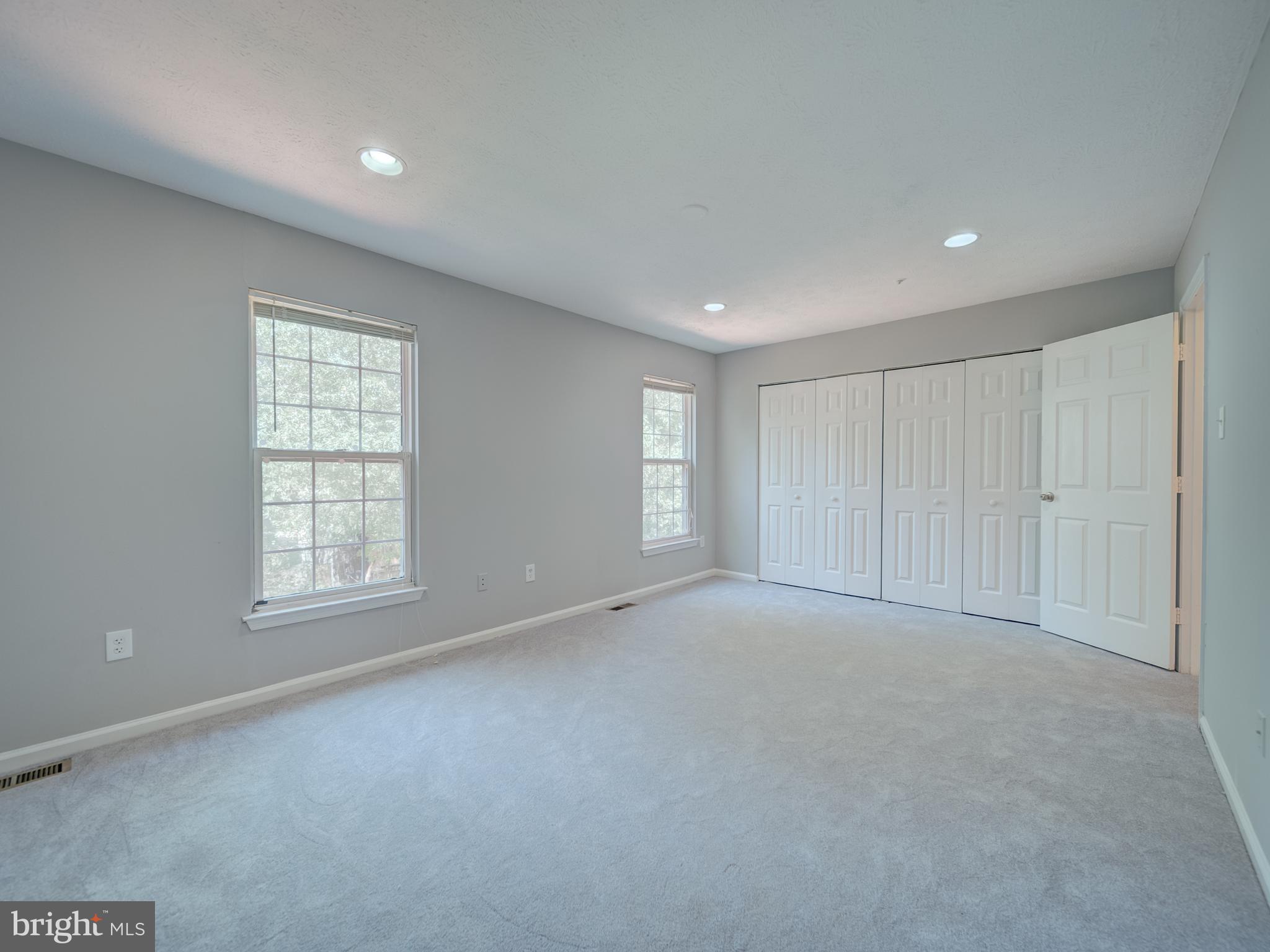 MINERAL SPRING VILLAGE - Residential