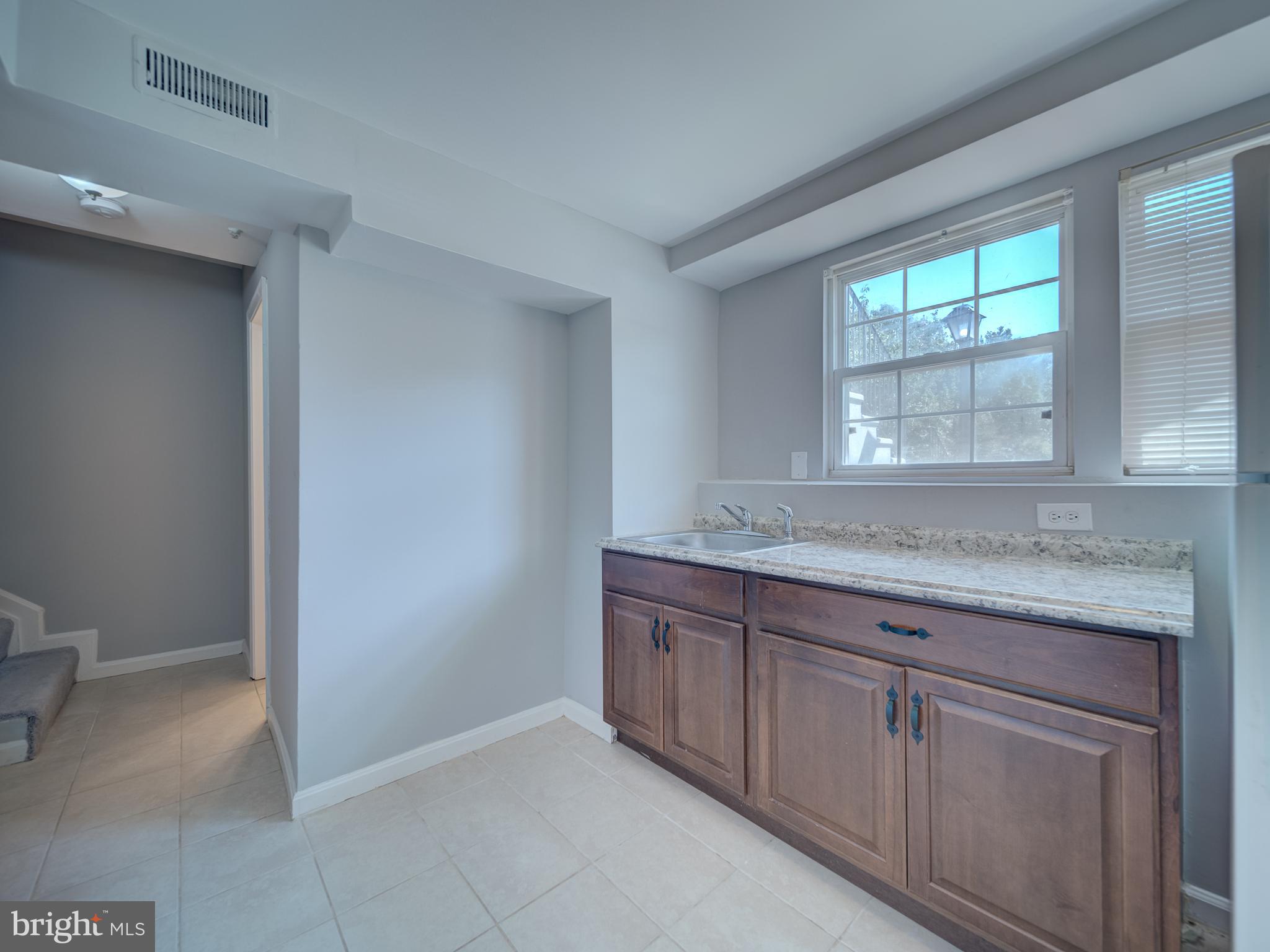 MINERAL SPRING VILLAGE - Residential