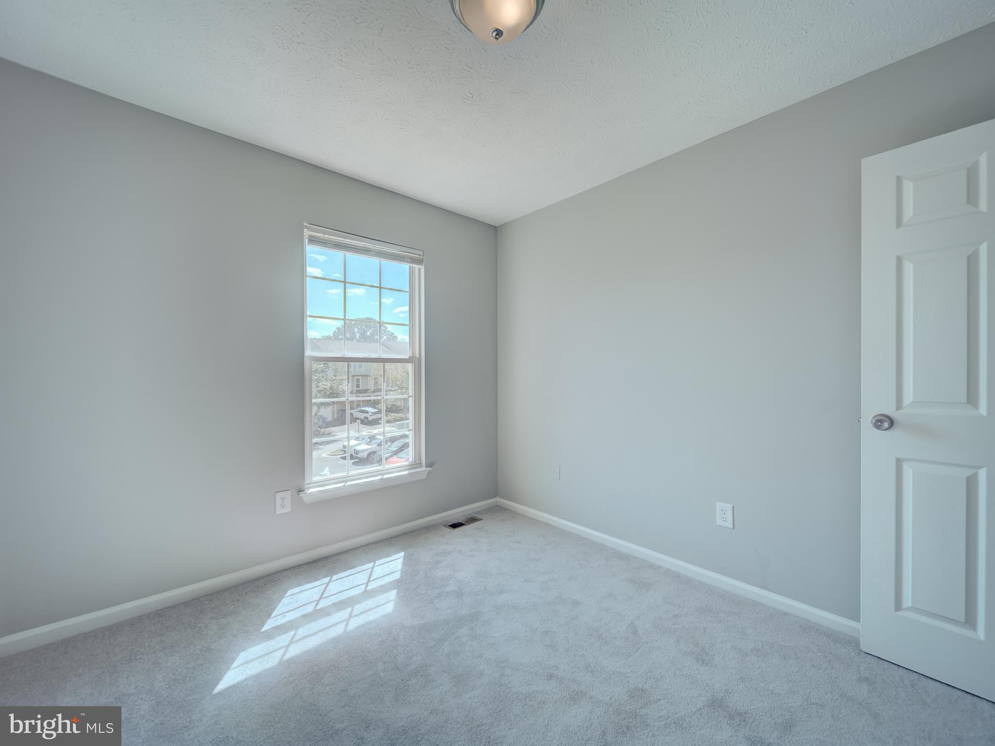 MINERAL SPRING VILLAGE - Residential