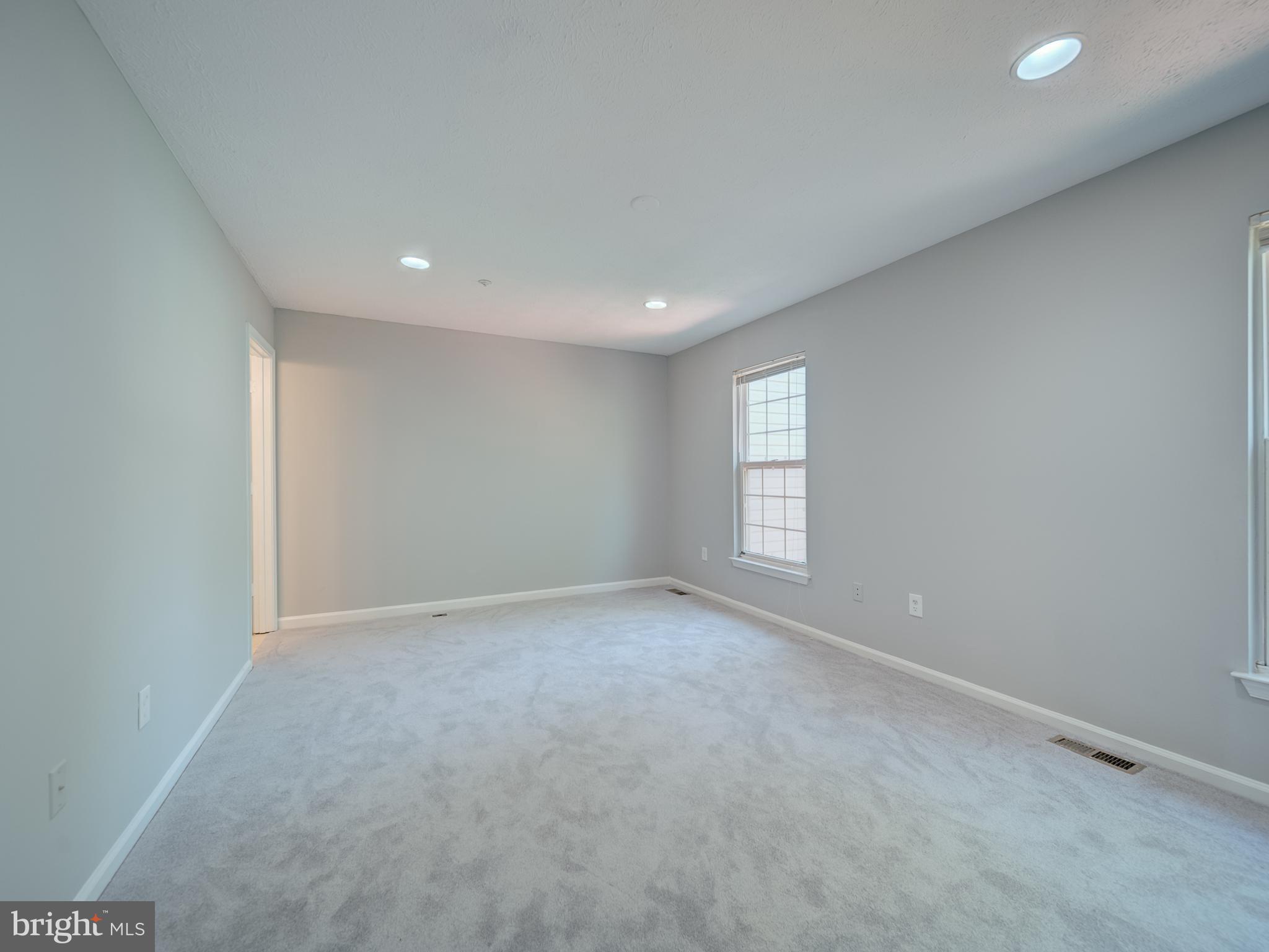 MINERAL SPRING VILLAGE - Residential