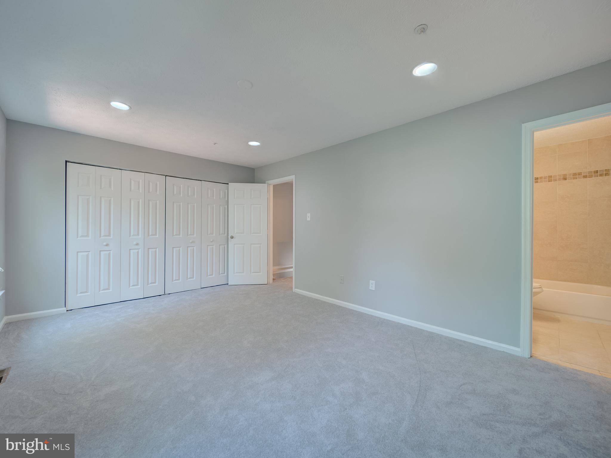 MINERAL SPRING VILLAGE - Residential