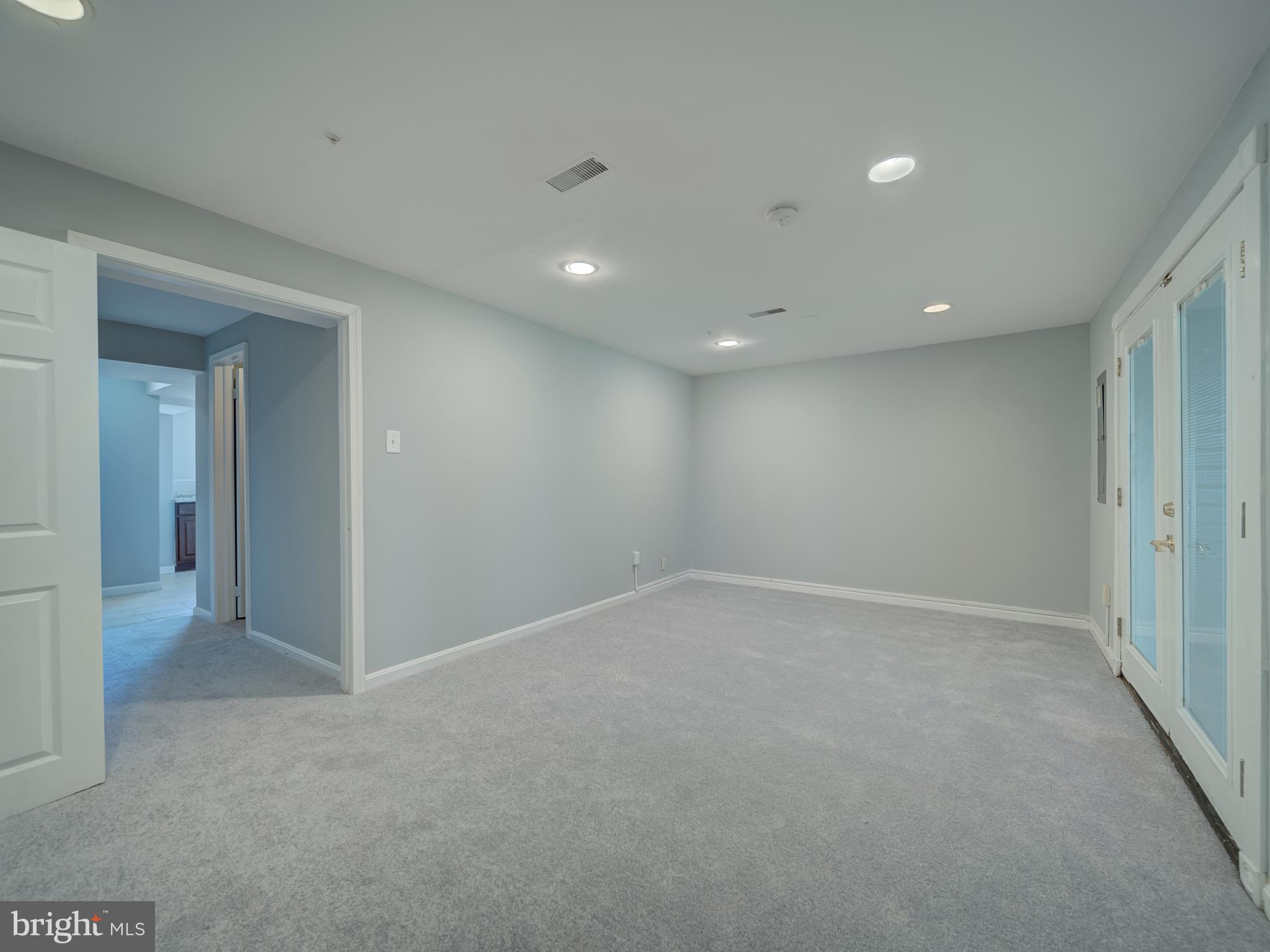 MINERAL SPRING VILLAGE - Residential