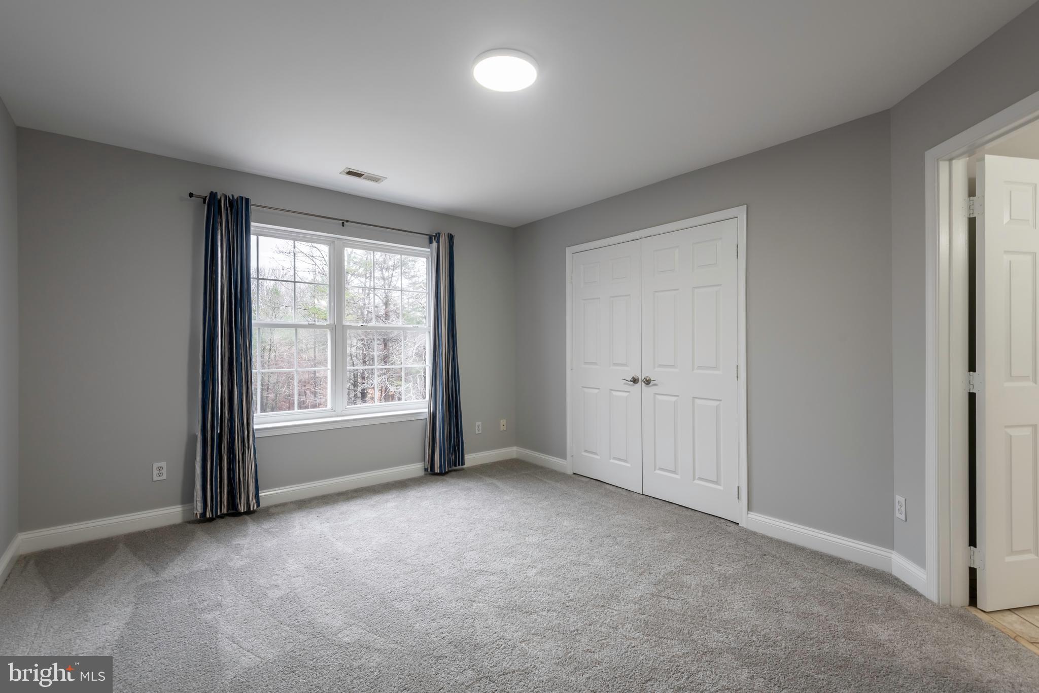 WINDY OAKS - Residential