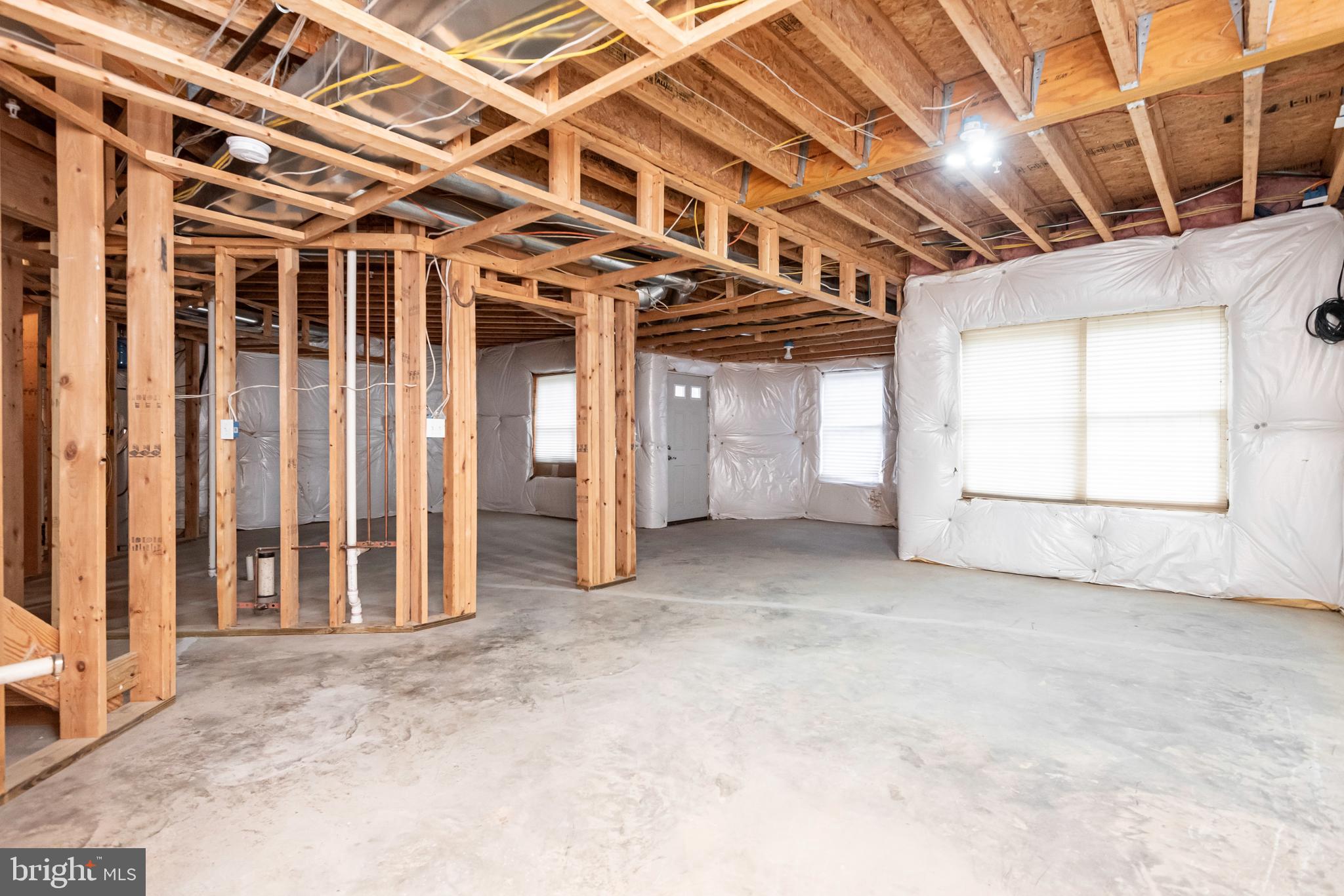 WINDY OAKS - Residential