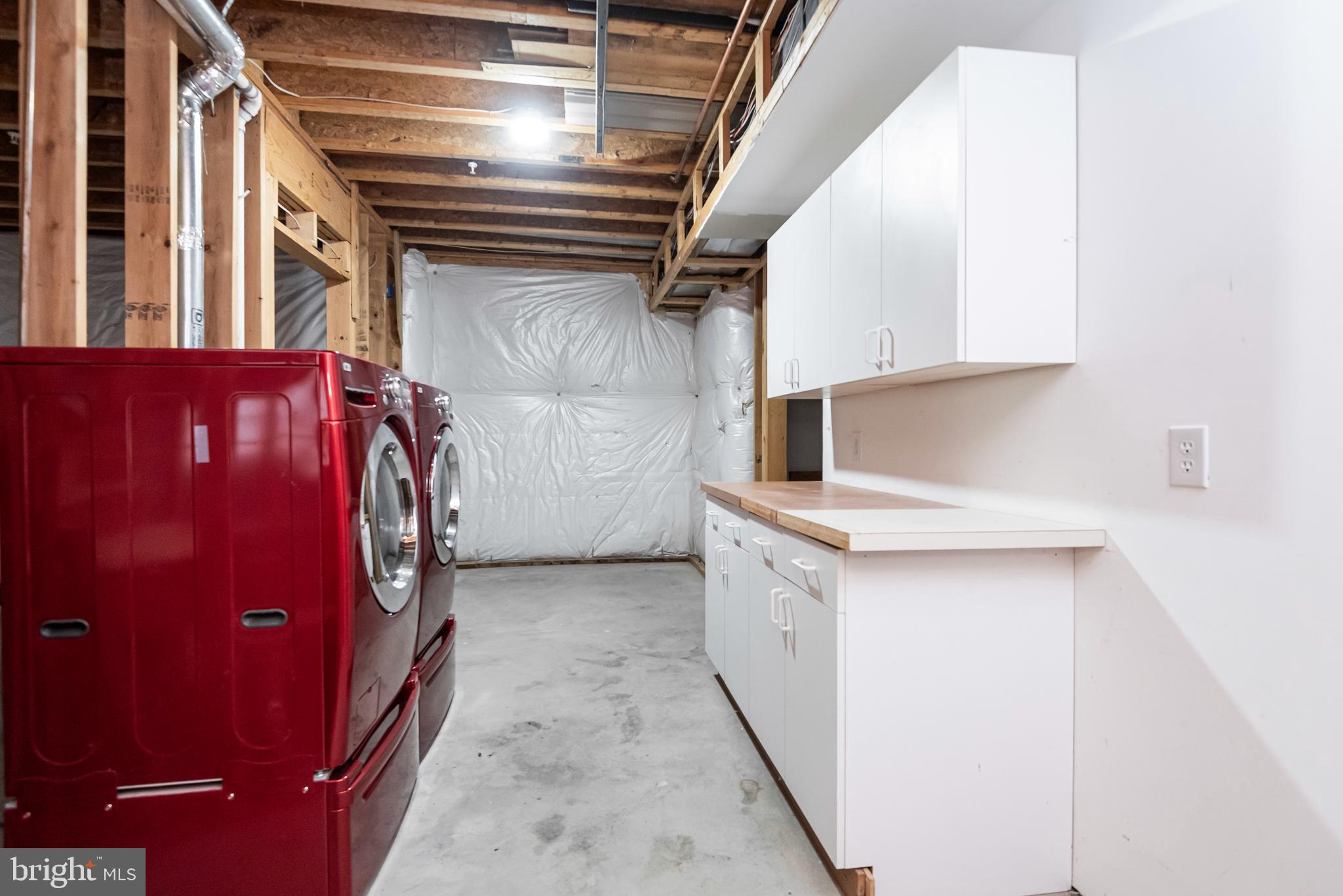 WINDY OAKS - Residential