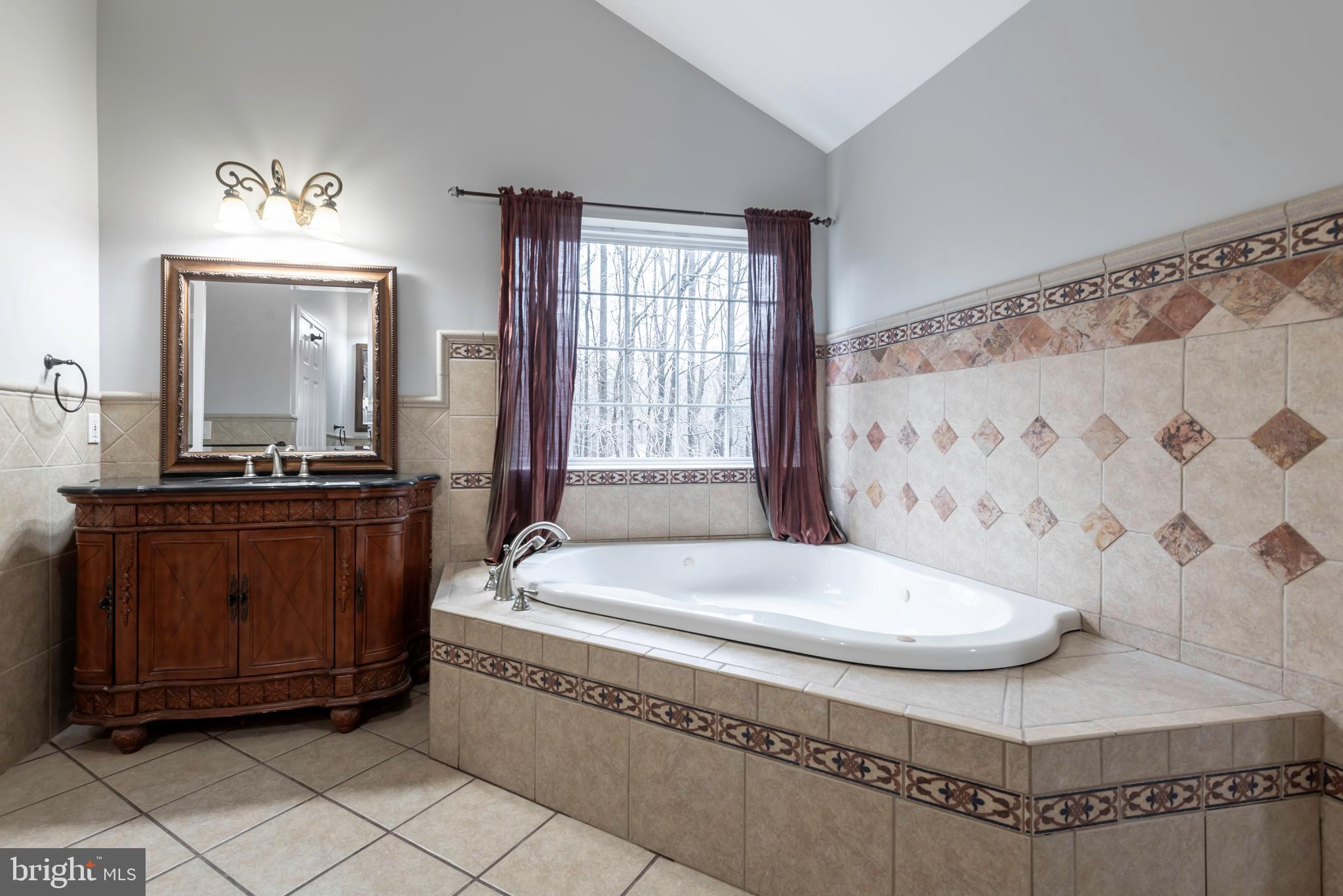 WINDY OAKS - Residential