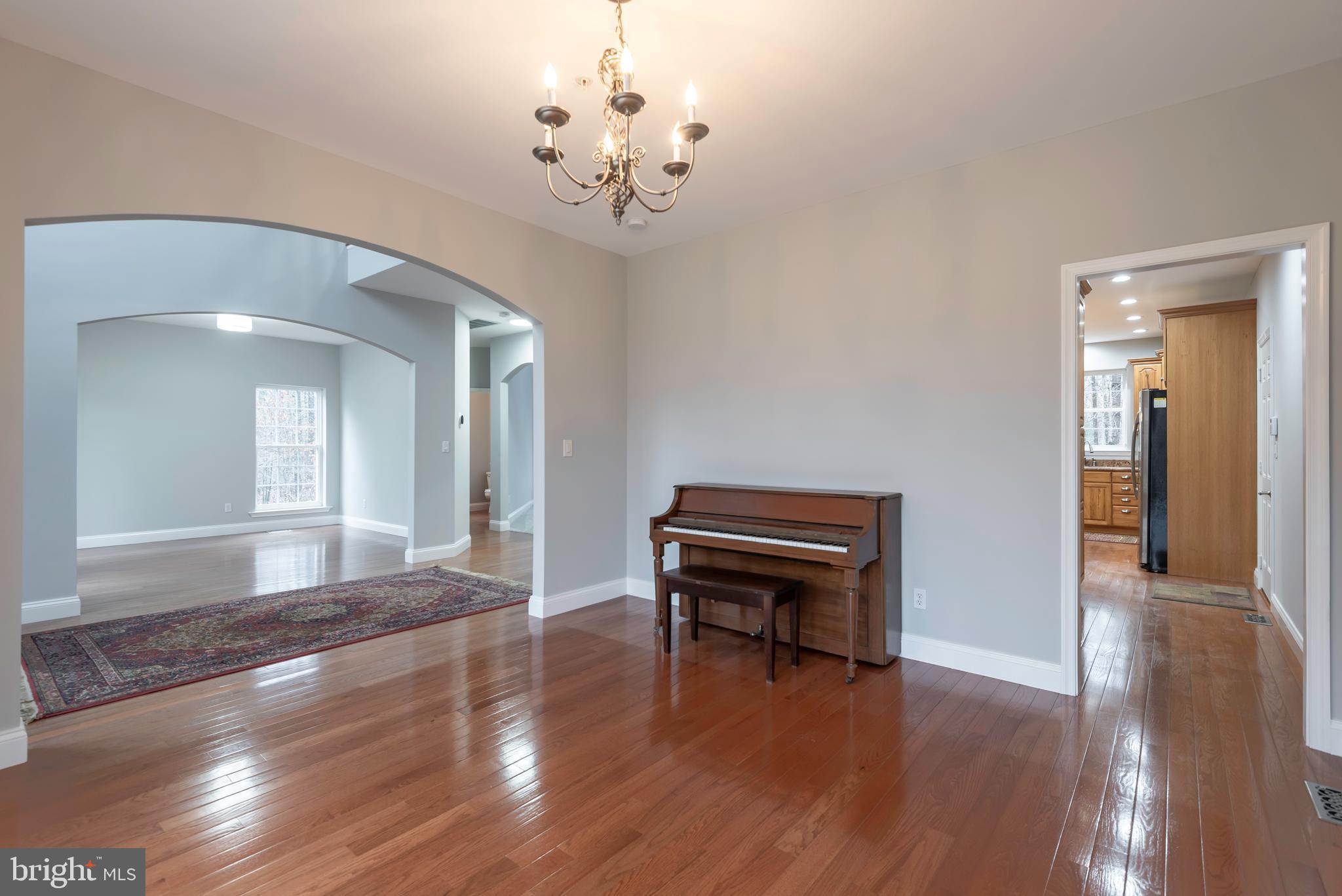 WINDY OAKS - Residential