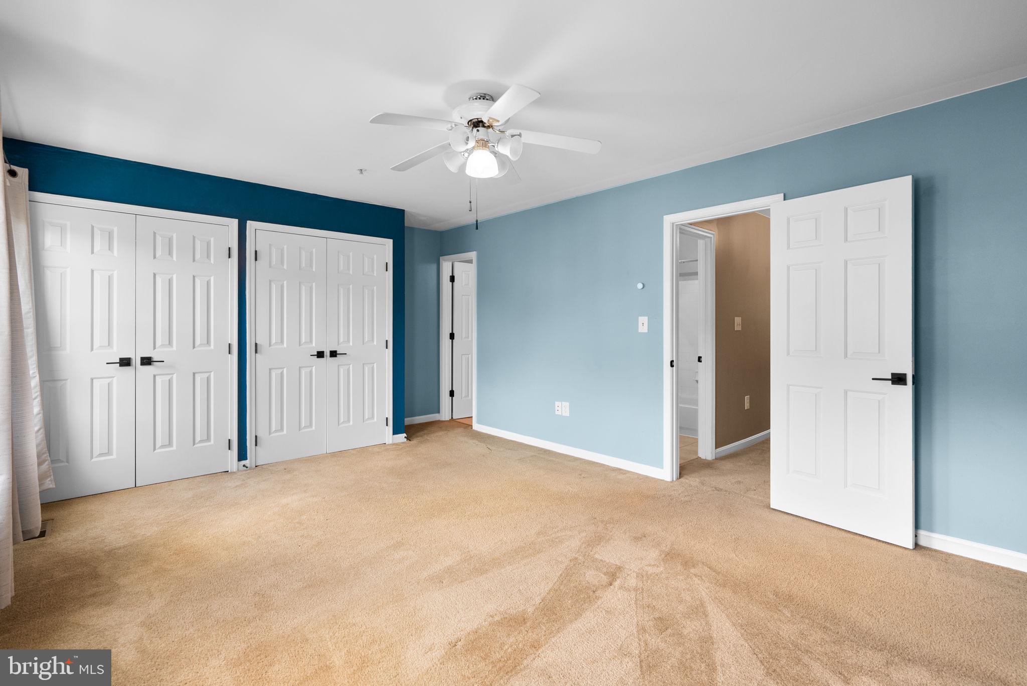 APPLEGATE CONDO - Residential