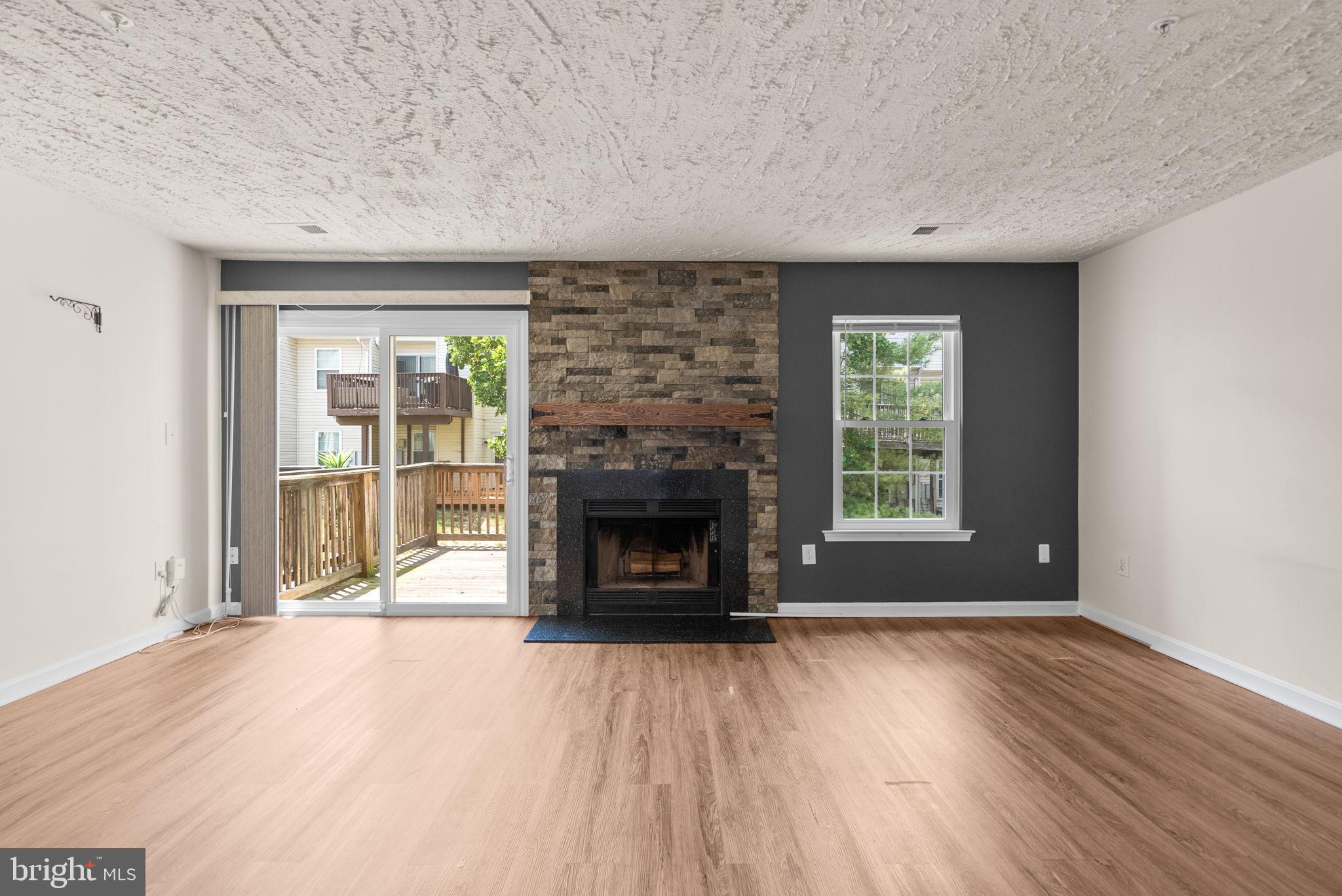 4119 CANDY APPLE LANE 6
