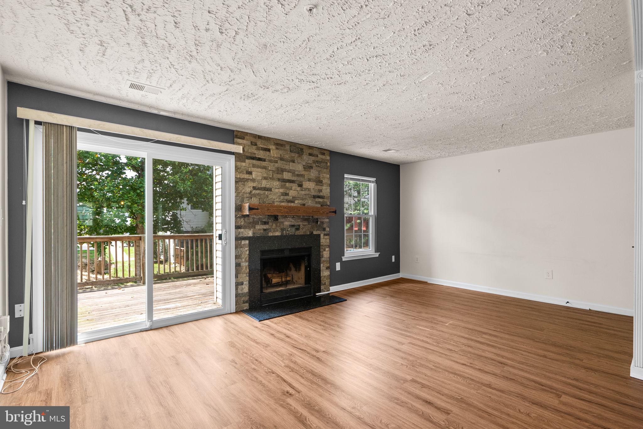 4119 CANDY APPLE LANE 6