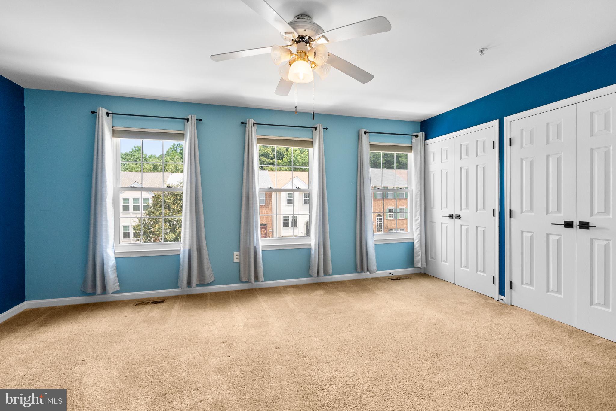 APPLEGATE CONDO - Residential