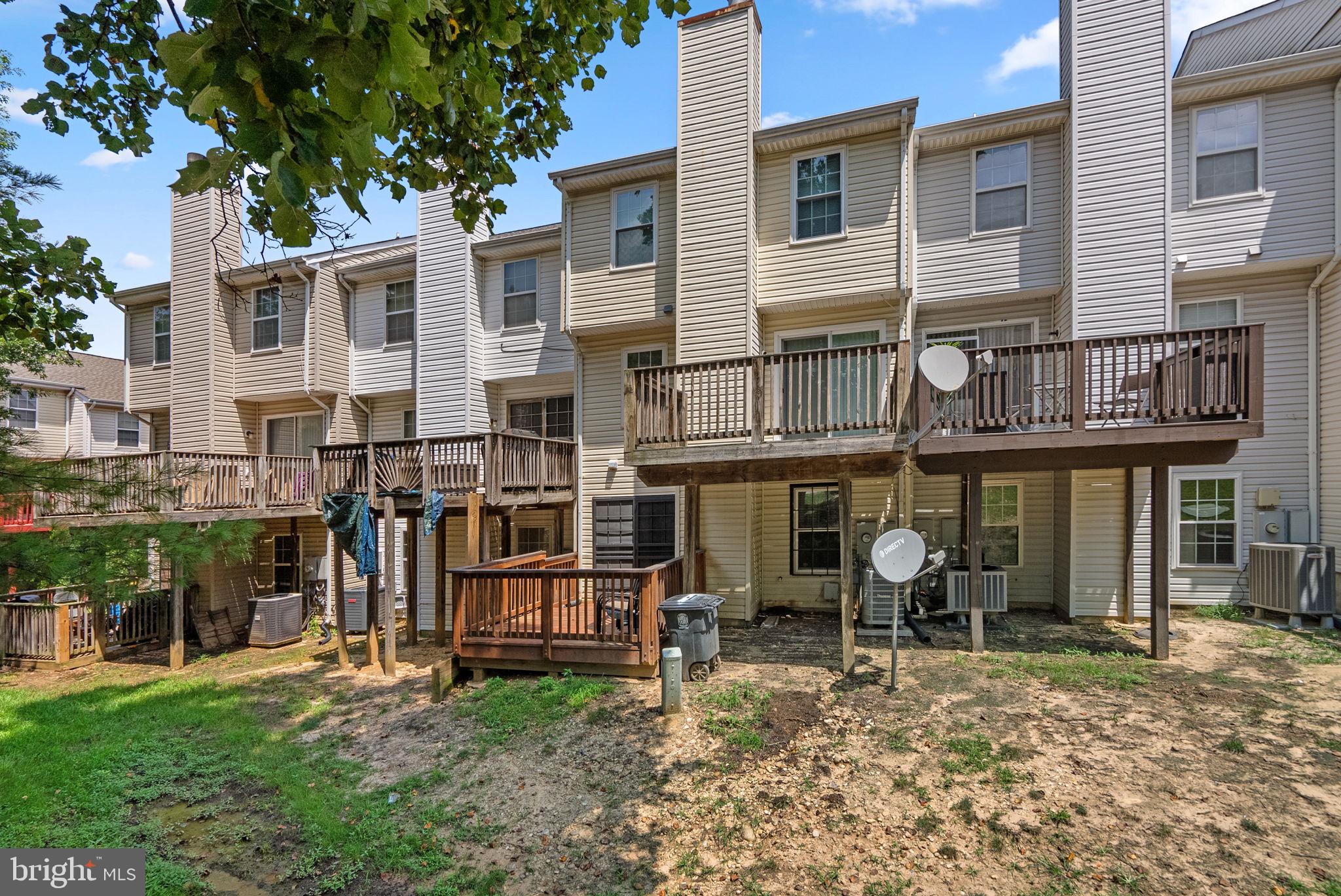 APPLEGATE CONDO - Residential