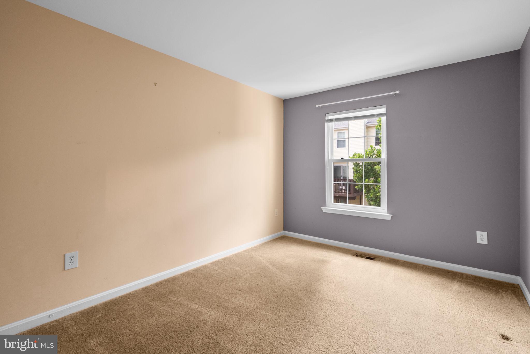 APPLEGATE CONDO - Residential