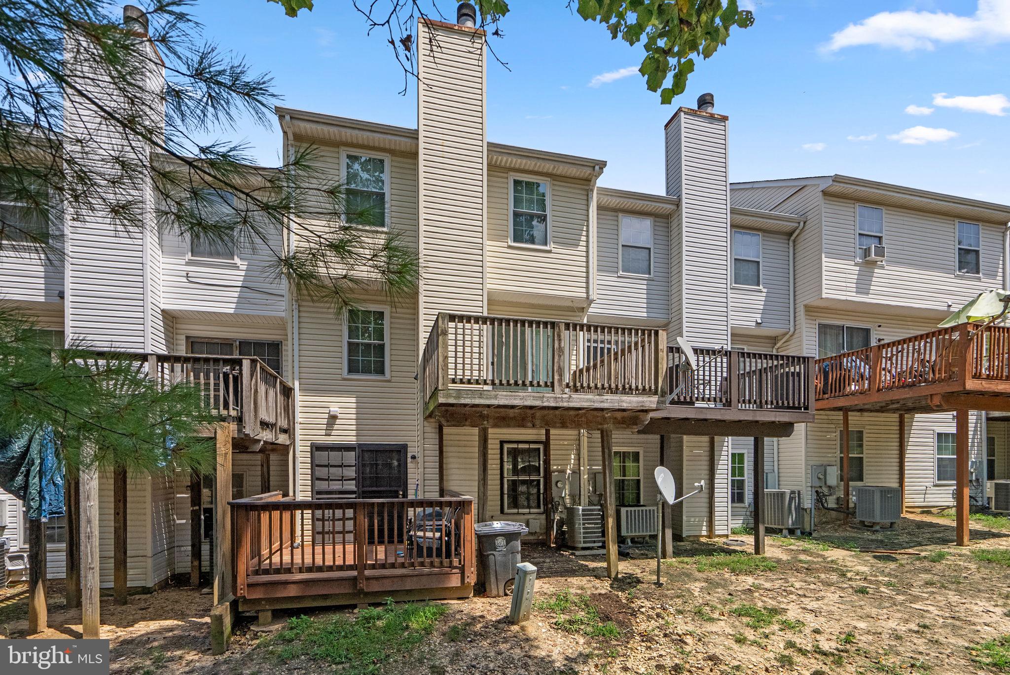 APPLEGATE CONDO - Residential