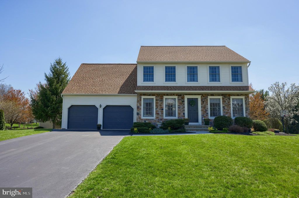 Photo of 362 Squire Lane, LITITZ, PA 17543 (MLS # PALA2067752)
