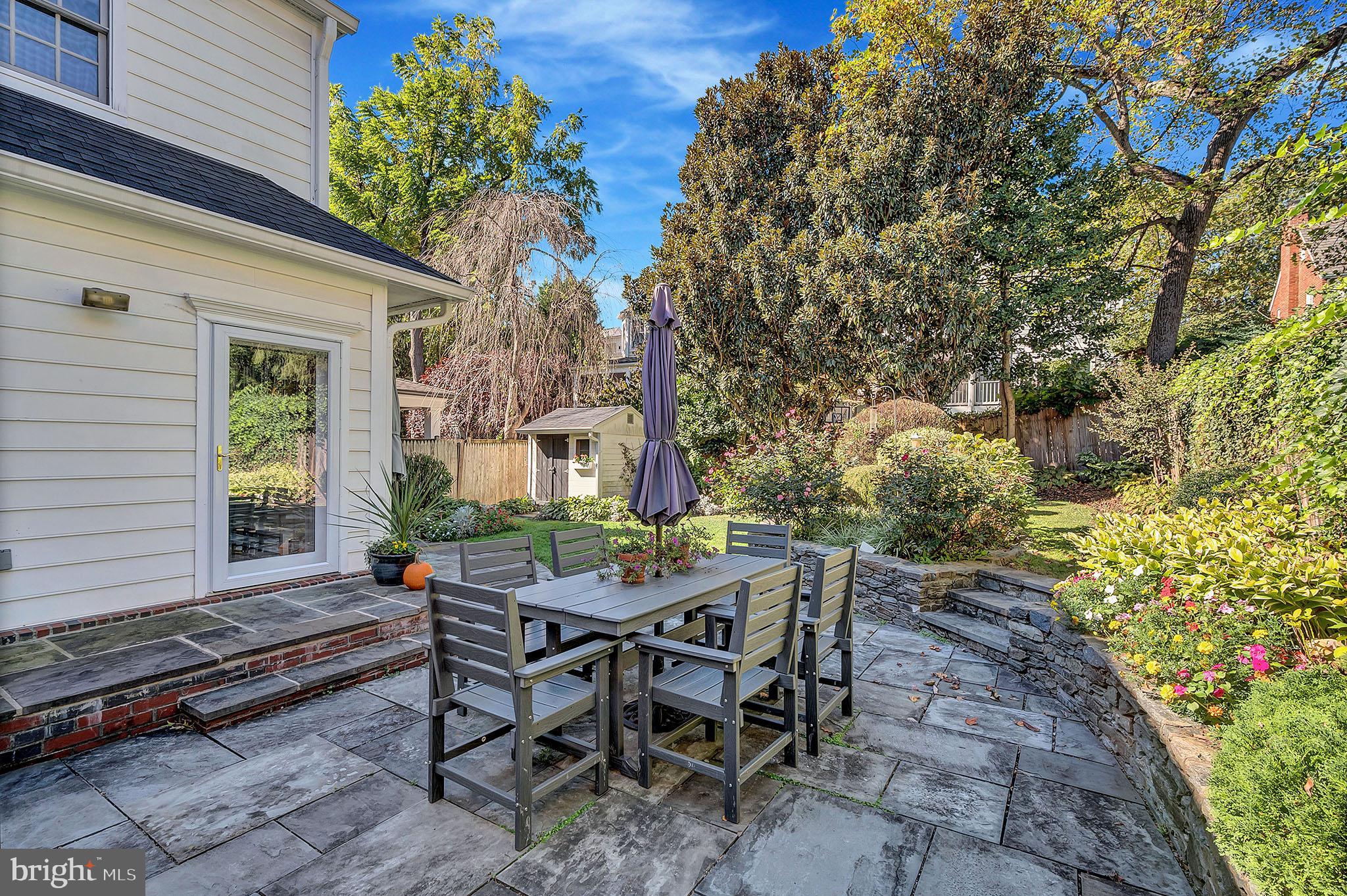 HUNTINGTON TERRACE - Residential